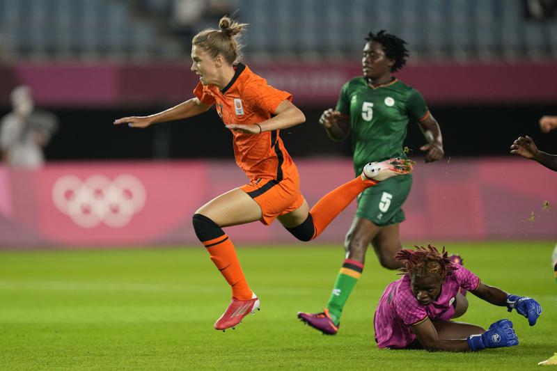 Netherlands Routs Zambia 10 3 In Olympic Women S Soccer