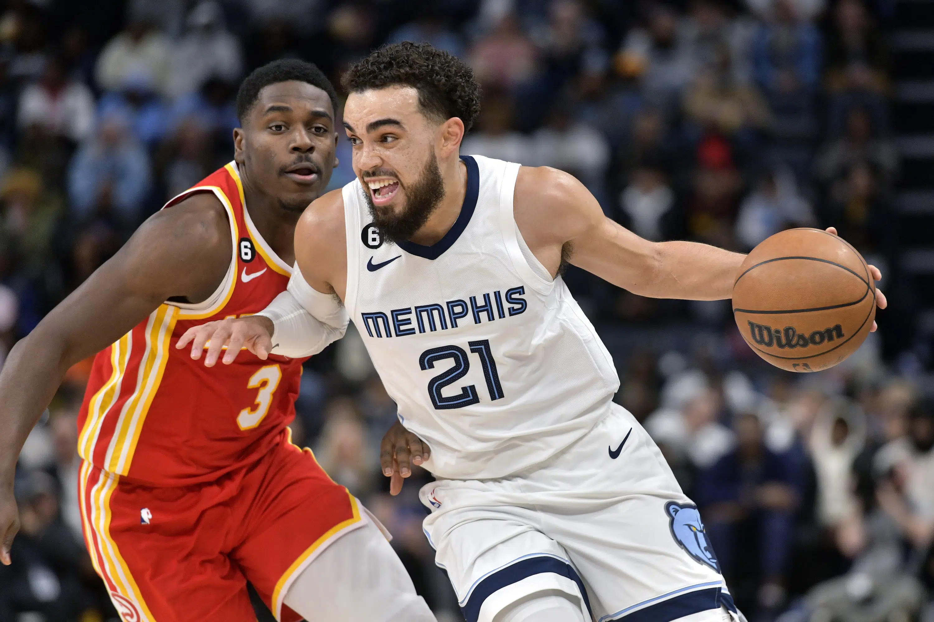 Jones, Brooks power Memphis to 128-103 win over Atlanta