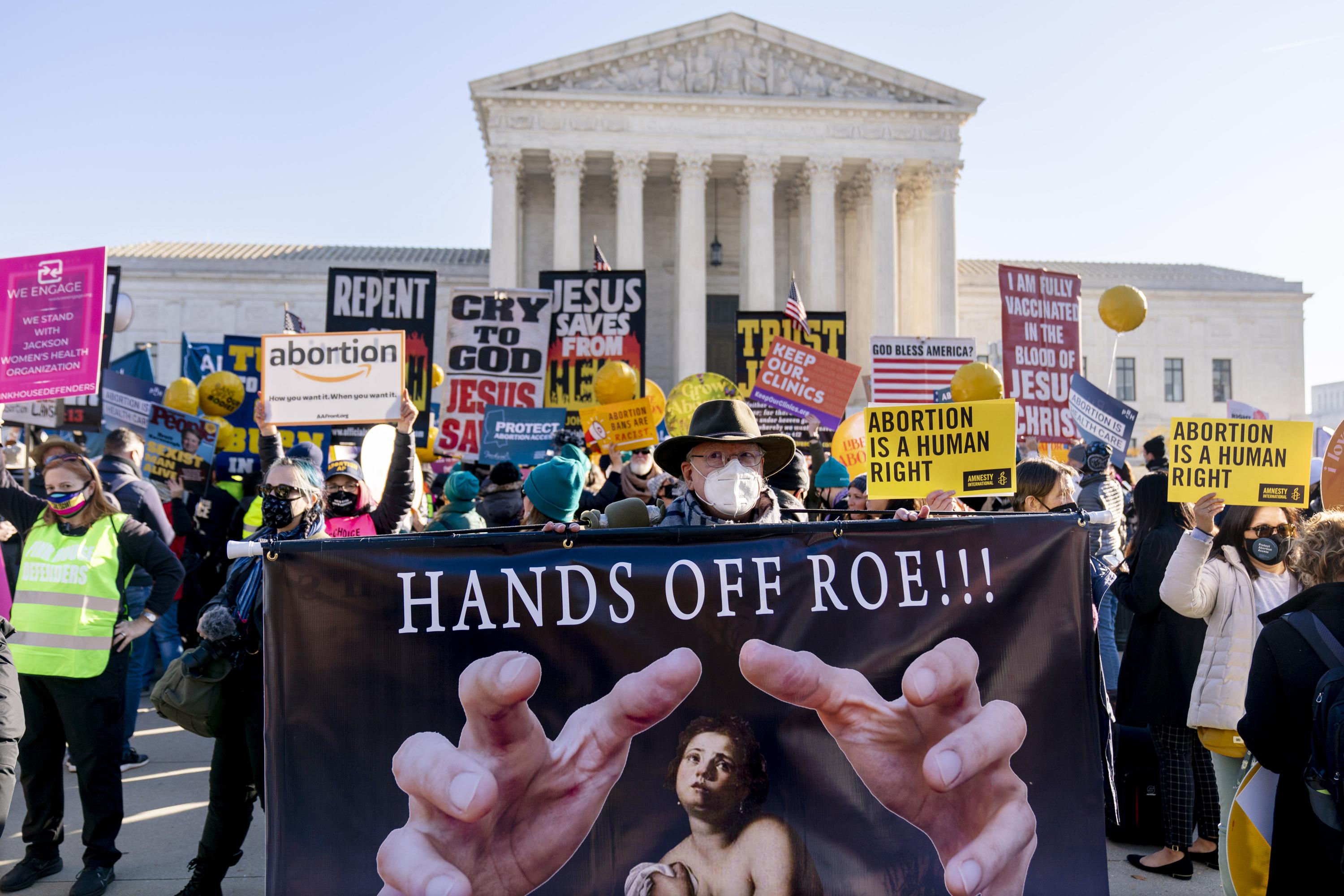 EXPLAINER: Online privacy in a post-Roe world - The Associated Press