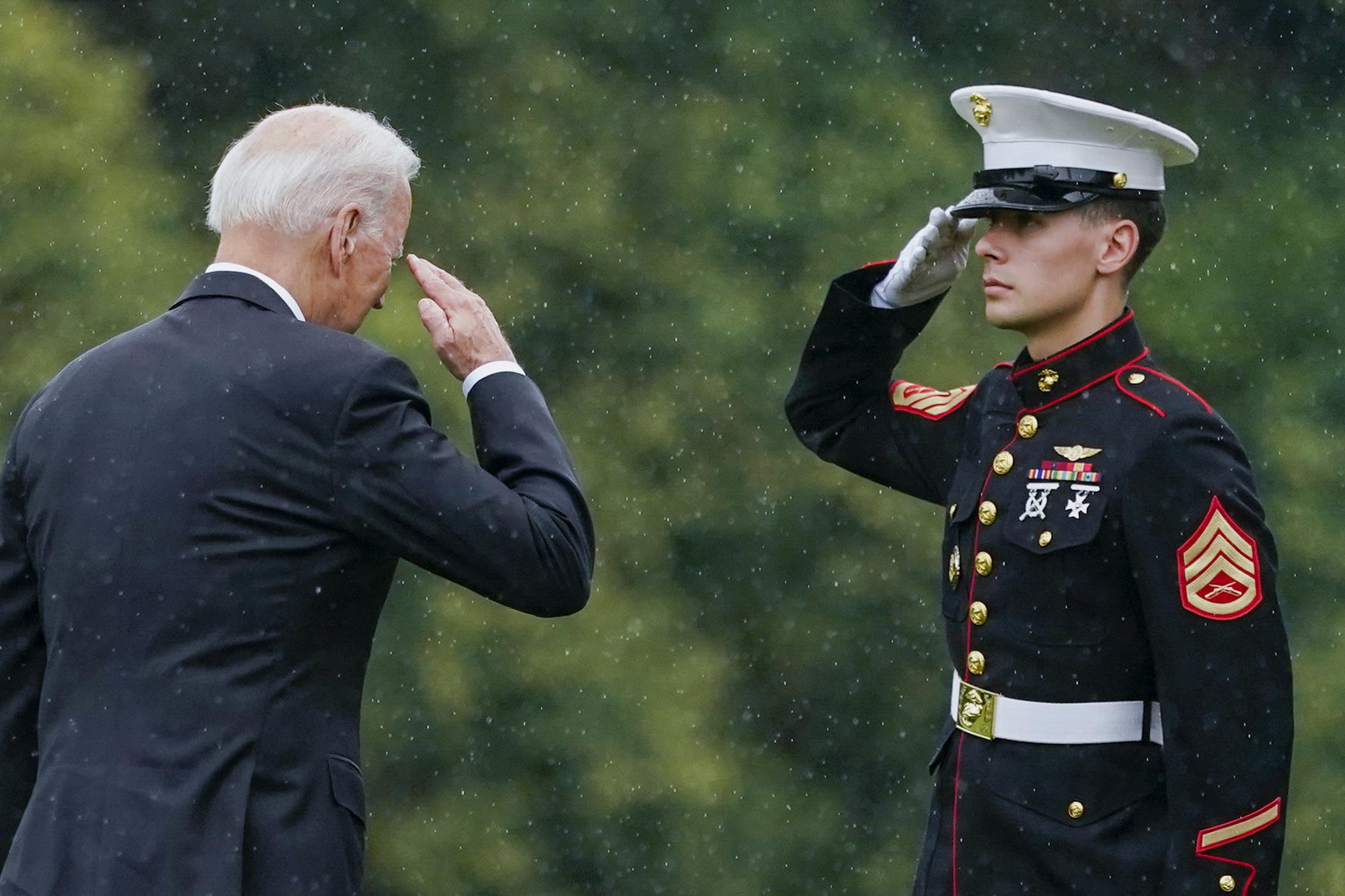Analysis Defiant Biden Is Face Of Chaotic Afghan Evacuation
