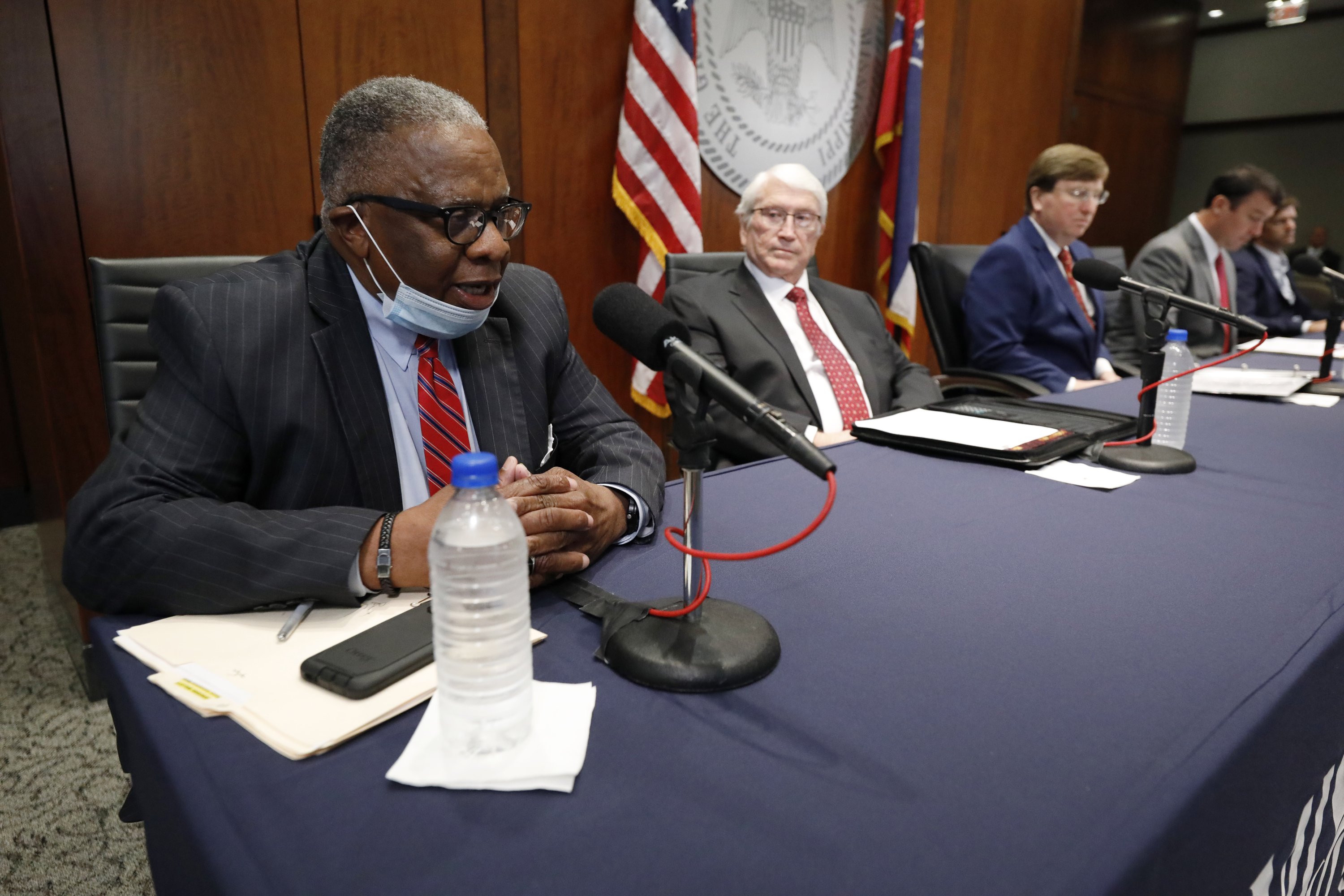 2 former lawmakers running again as mayors in Mississippi AP News
