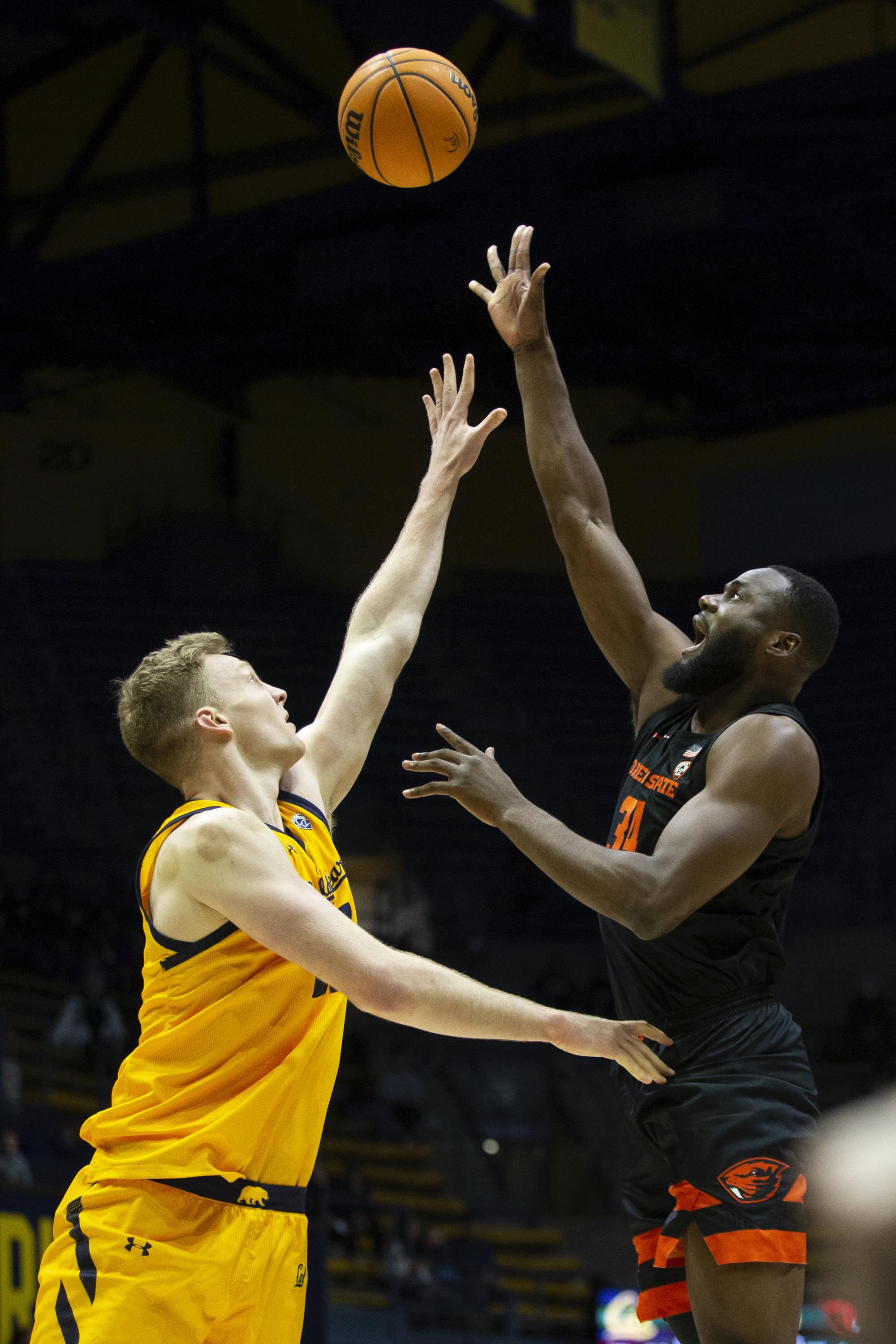 Pope, Akanno lead Oregon State past Cal 68-48