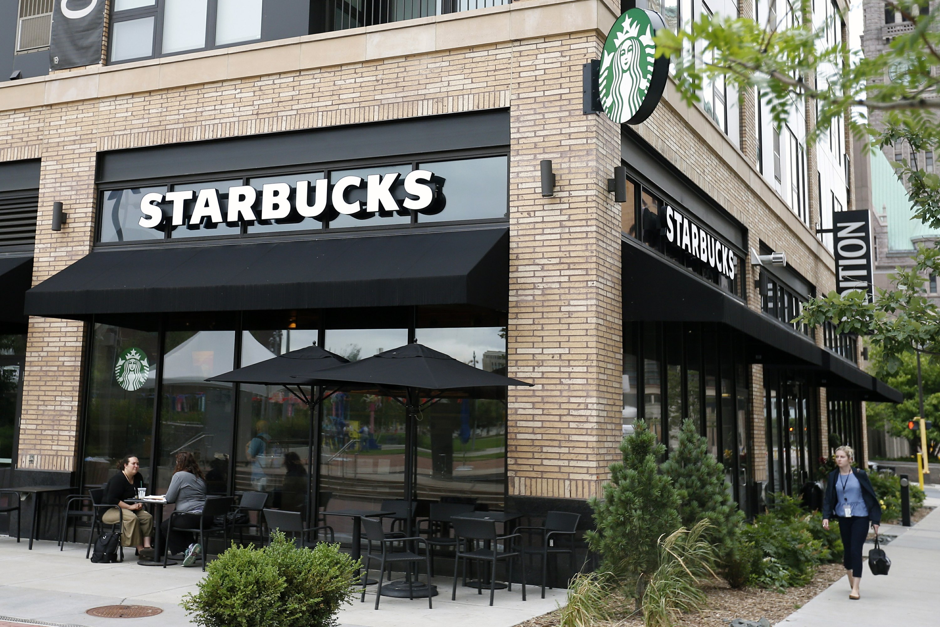 Starbucks Boylston Street Your Haven For Studying Sipping And Socializing - 0nqzkye