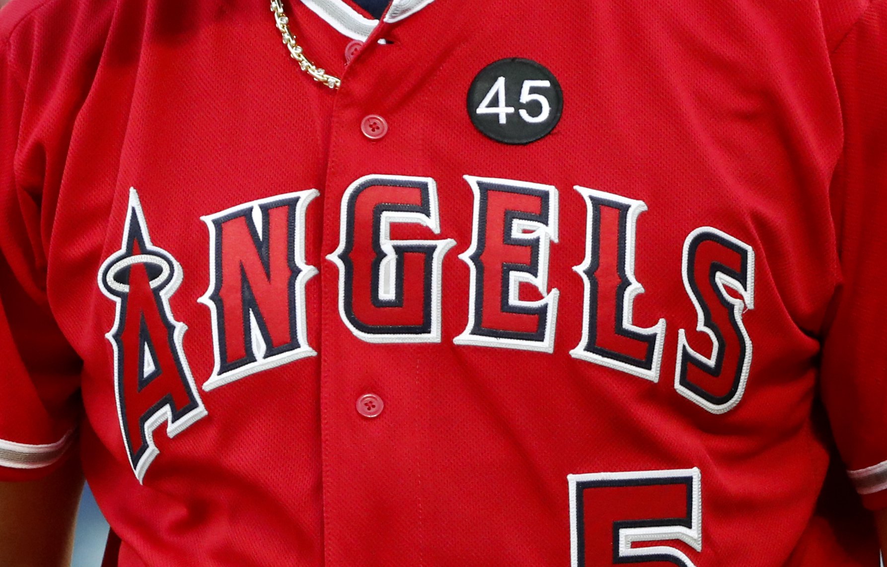 Heavy-hearted Angels win their 1st game after Skaggs' death