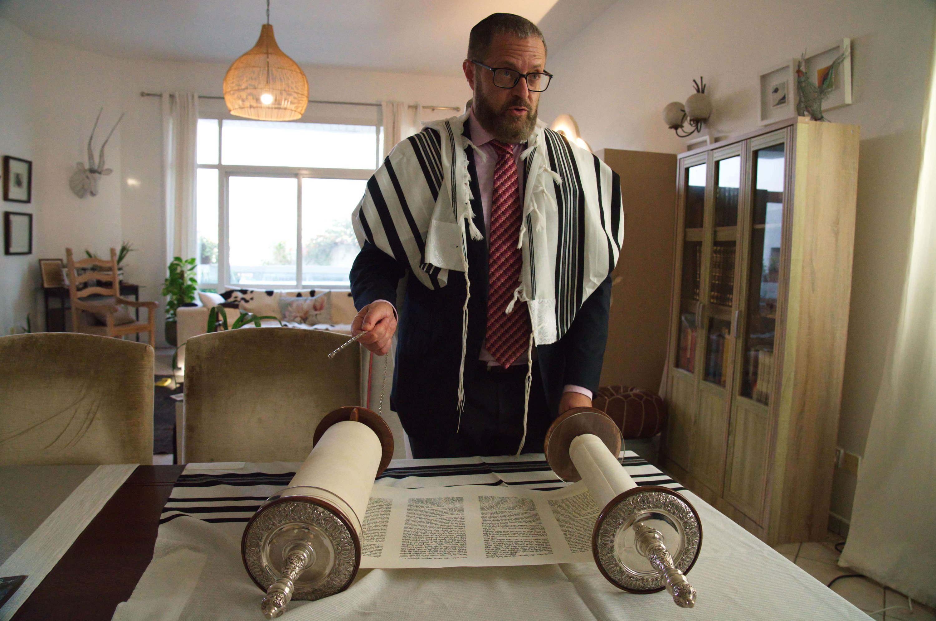 The Gulf opens the door to public Jewish life in the midst of ties between Israel