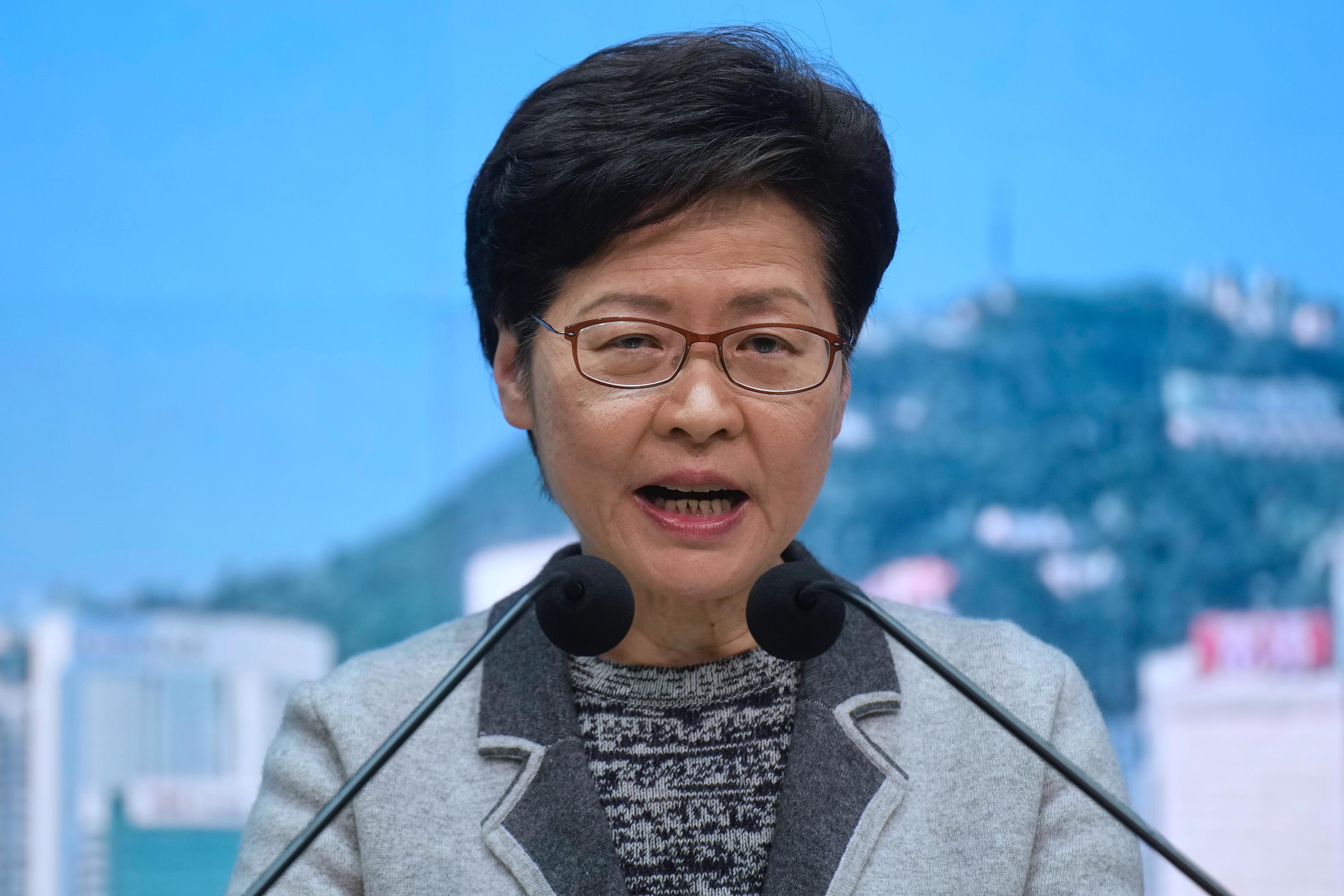 Hong Kong Leader Disappointed With Big Party Officials