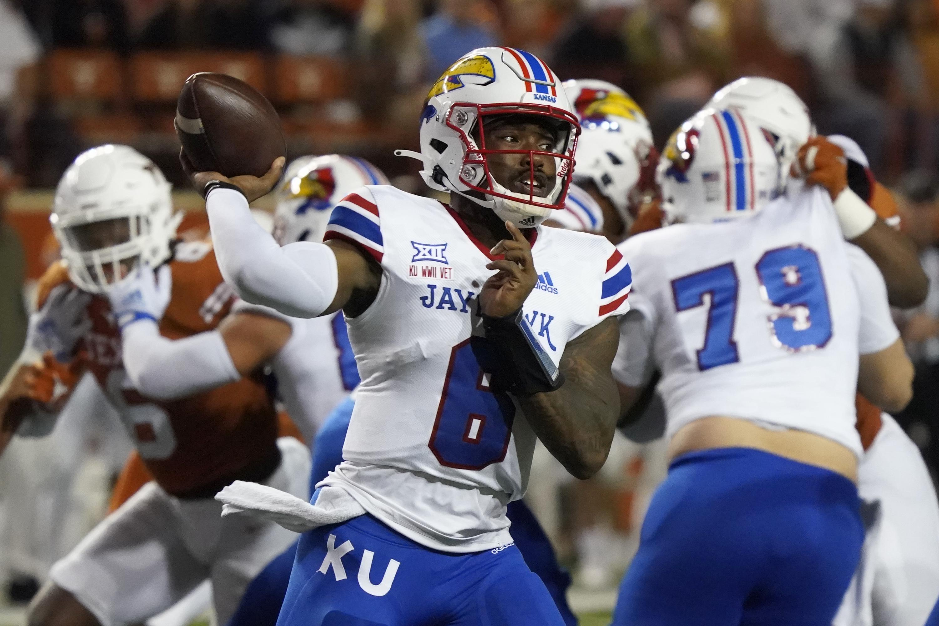 No. 3 Texas vs. No. 24 Kansas: QB Jalon Daniels leads explosive