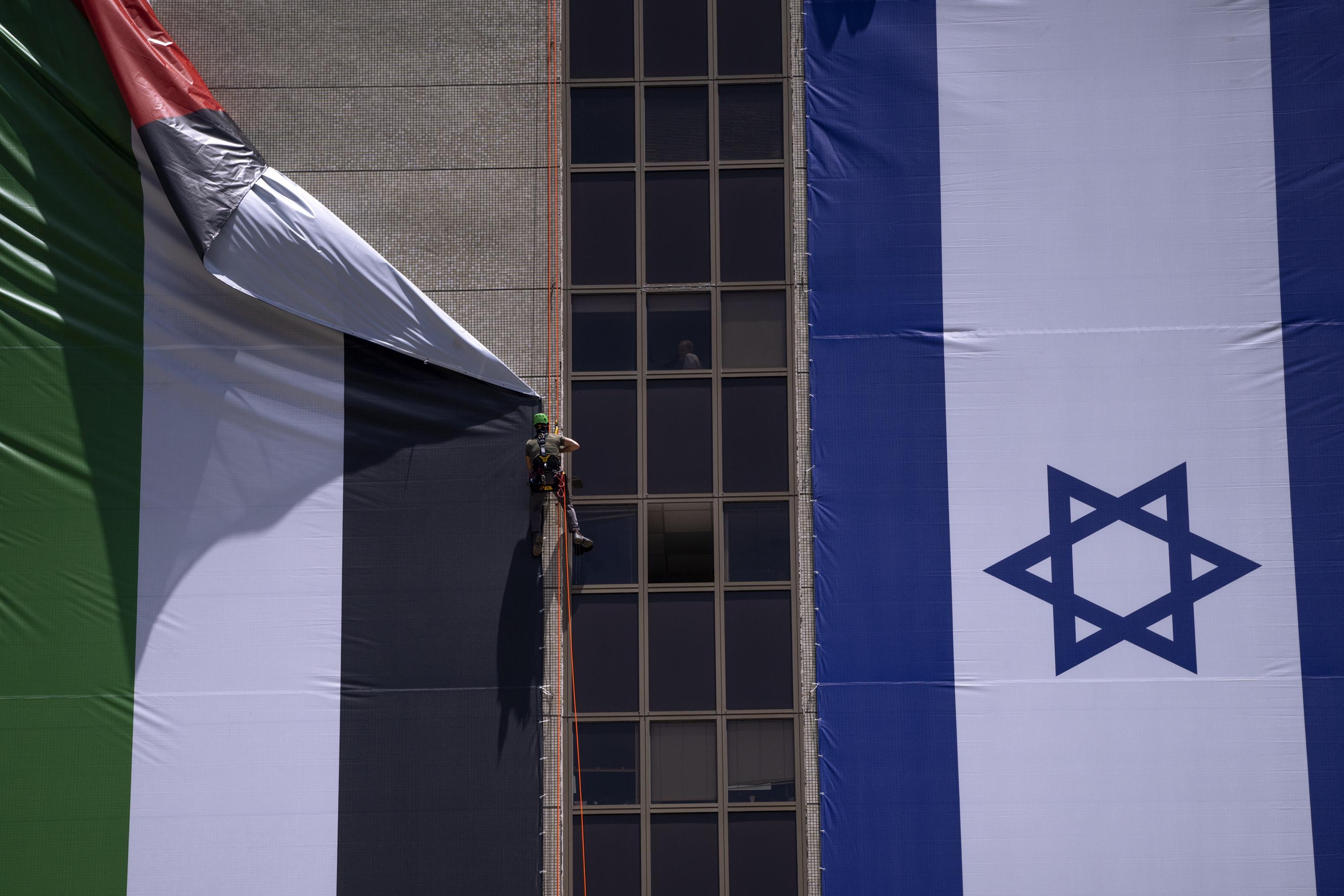 Israel Moves to Ban the Palestinian Flag