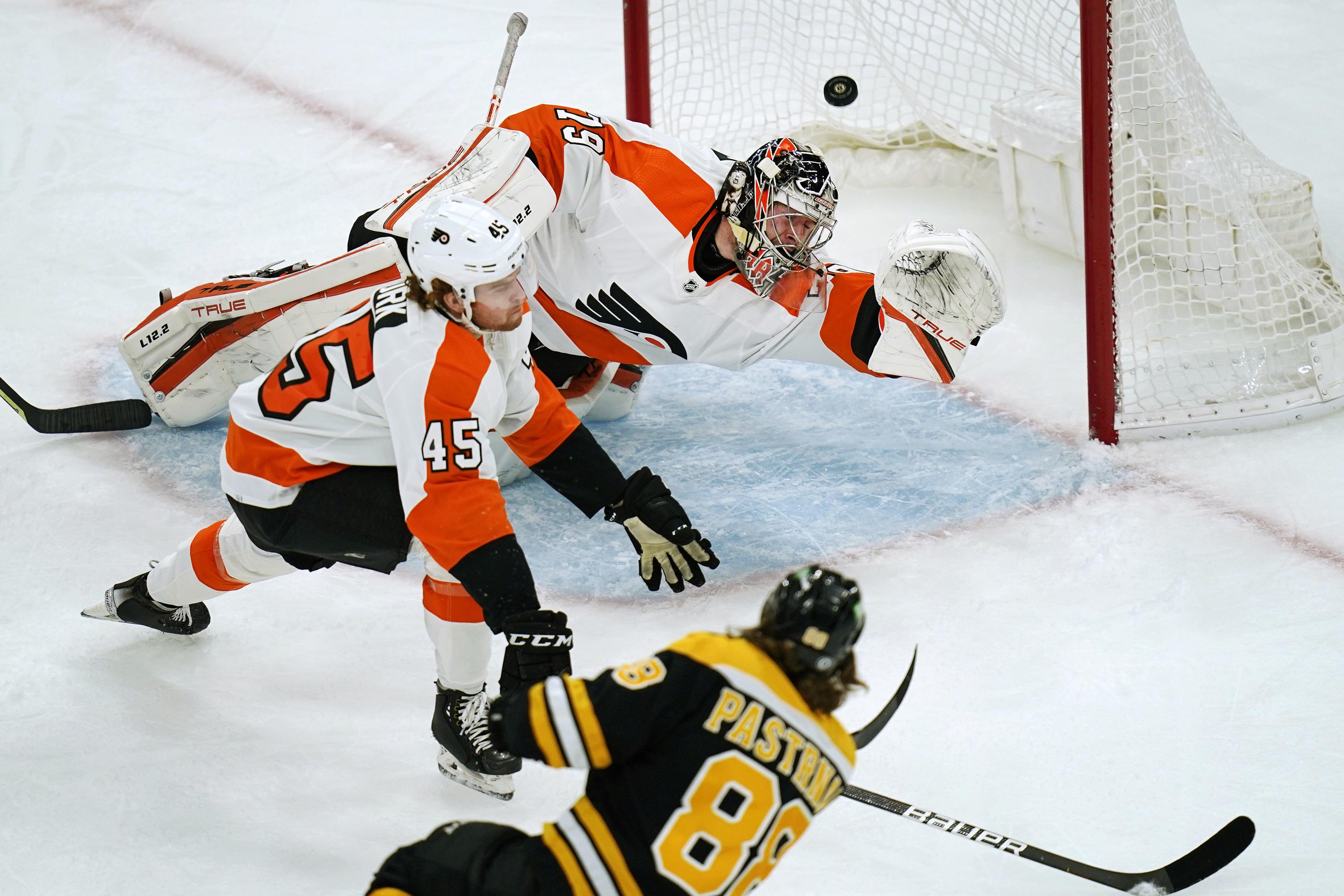 Rask return, Pastrnak hat trick help 