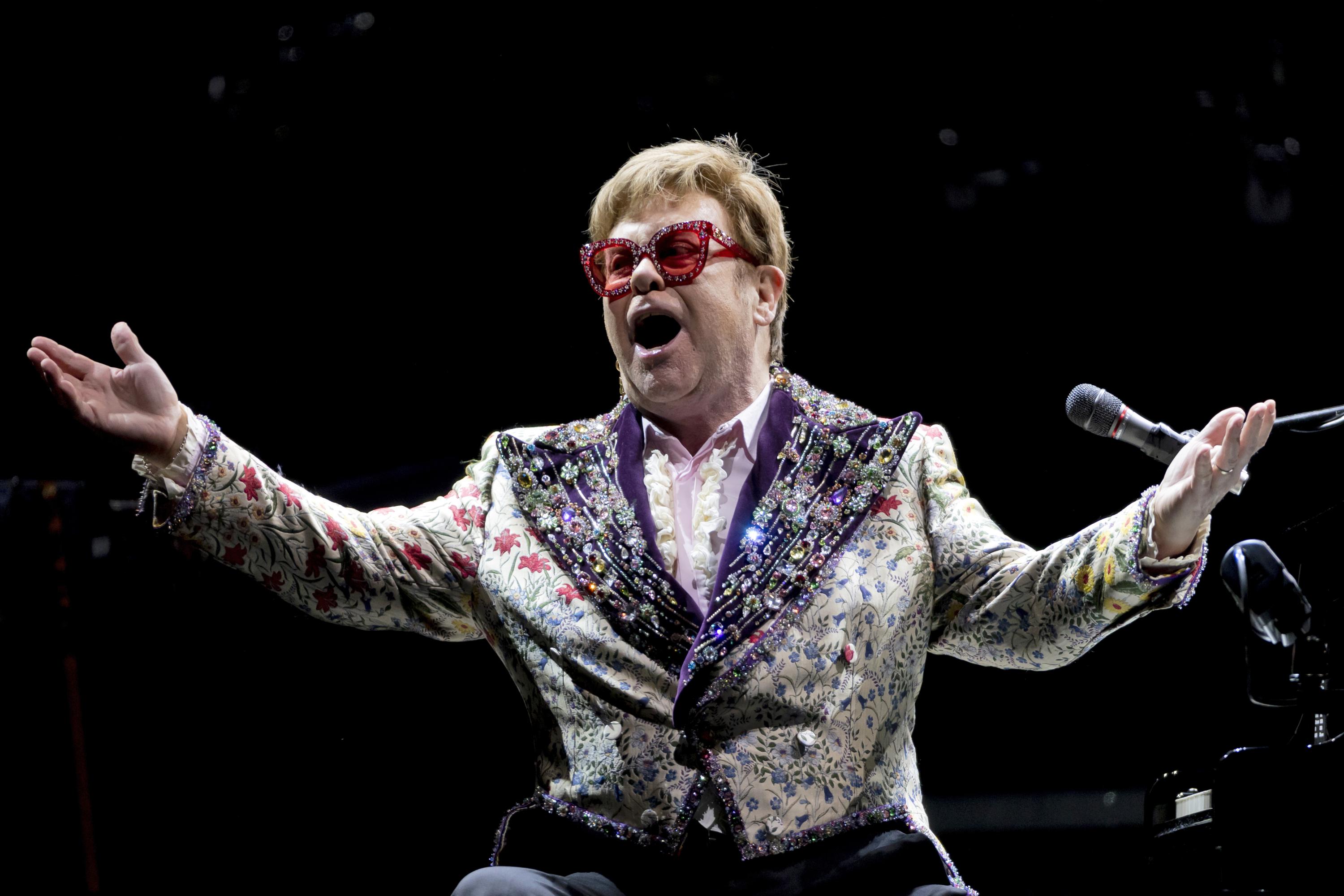 Elton John doc ‘Goodbye Yellow Brick Road’ lands at Disney AP News