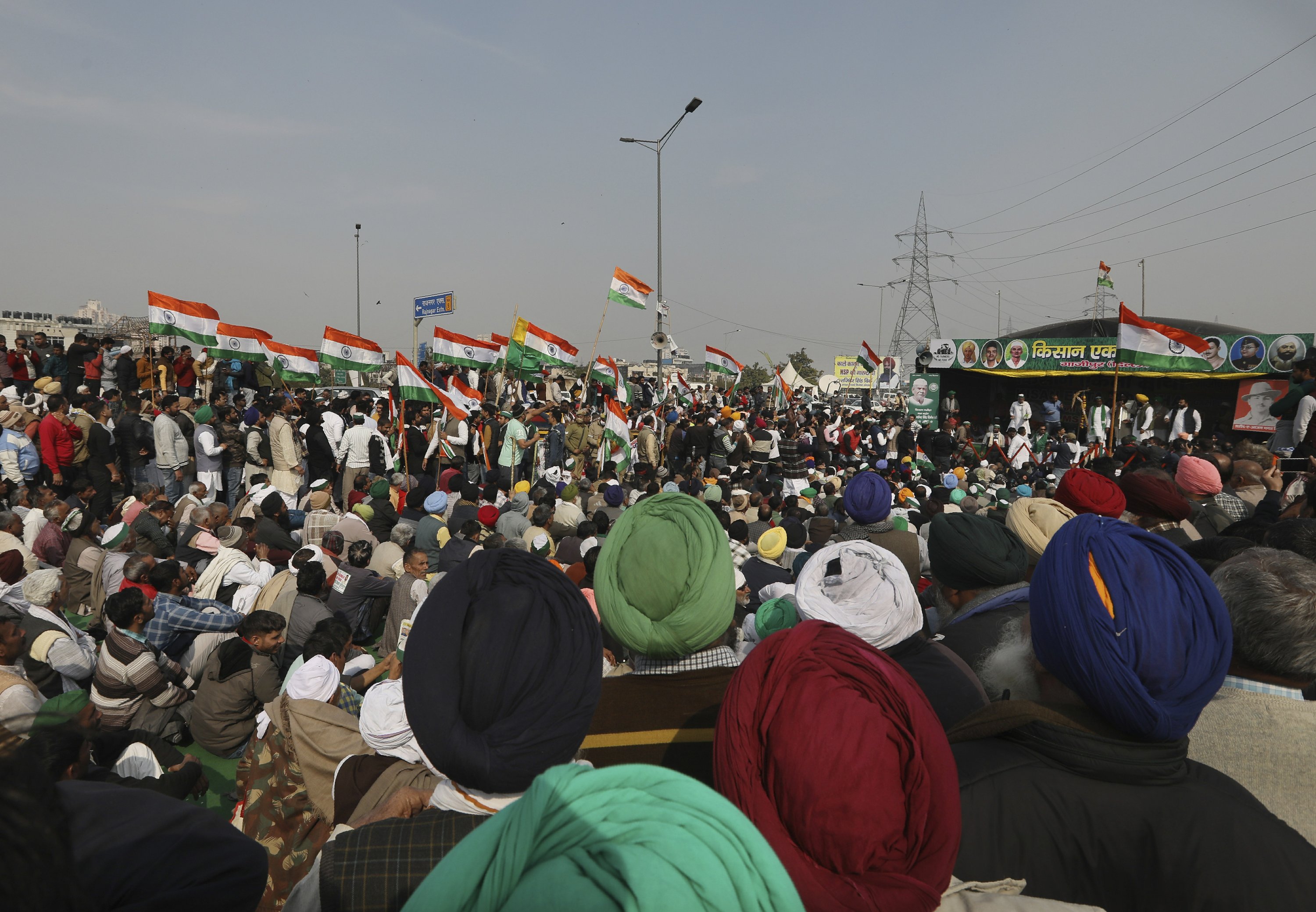 Indian farmers go on hunger strike amid rage against Modi