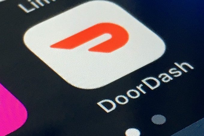 DoorDash delivers 86% gain in stock market debut AP News