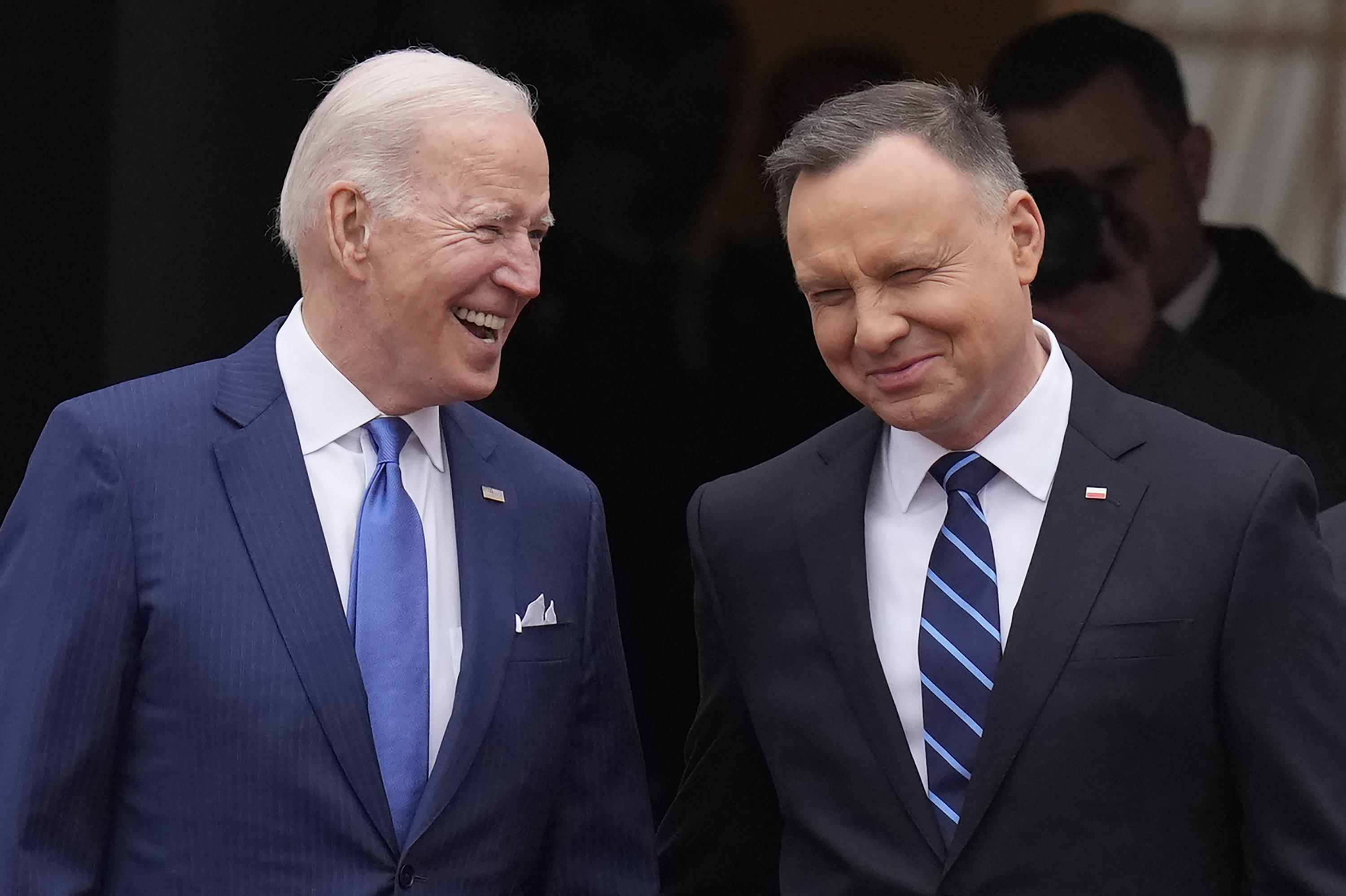 Biden sends subtle message to Polish leaders on democracy | AP News