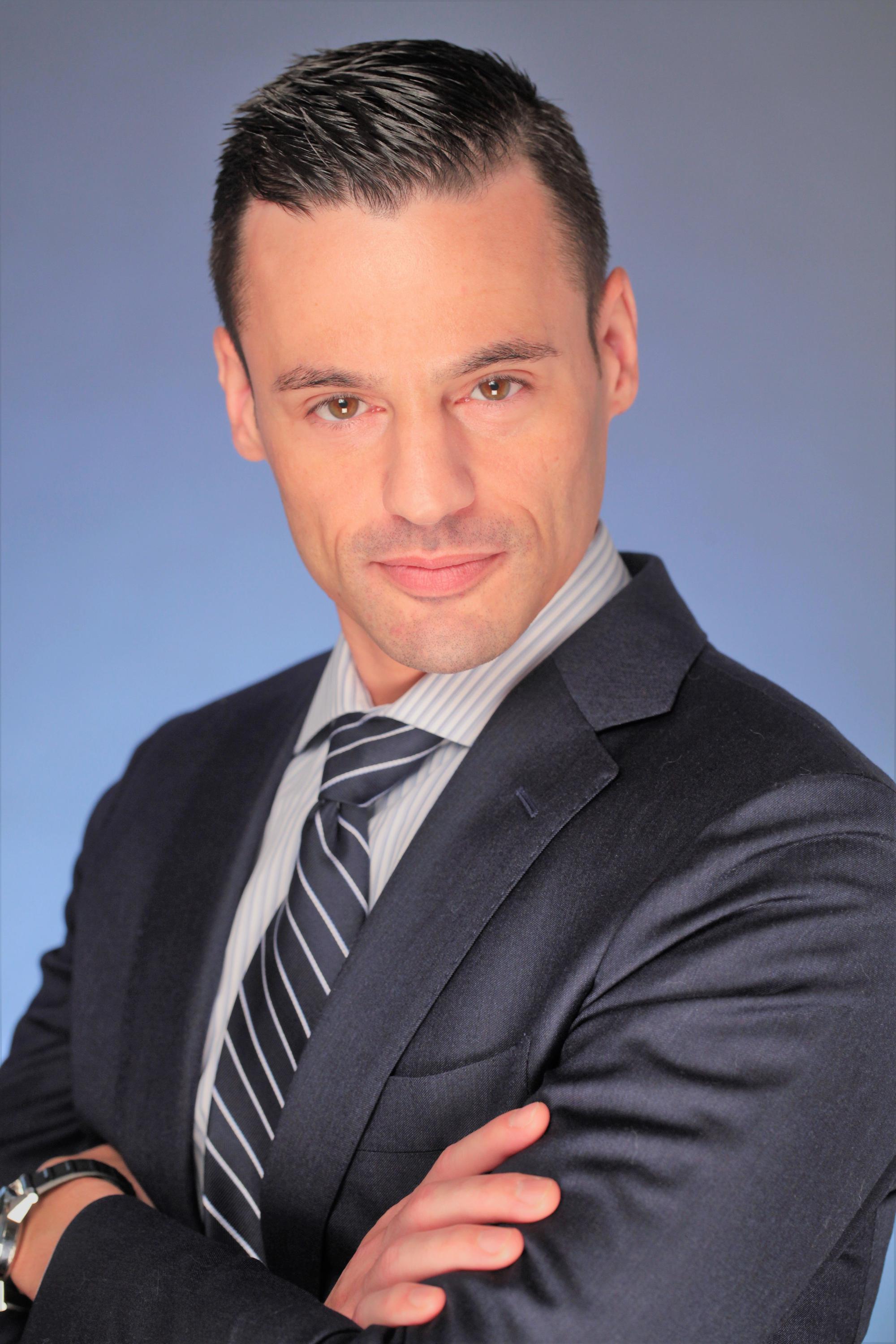 Aaron Schlossberg Attorney Discusses the Major Advantages of Hiring a