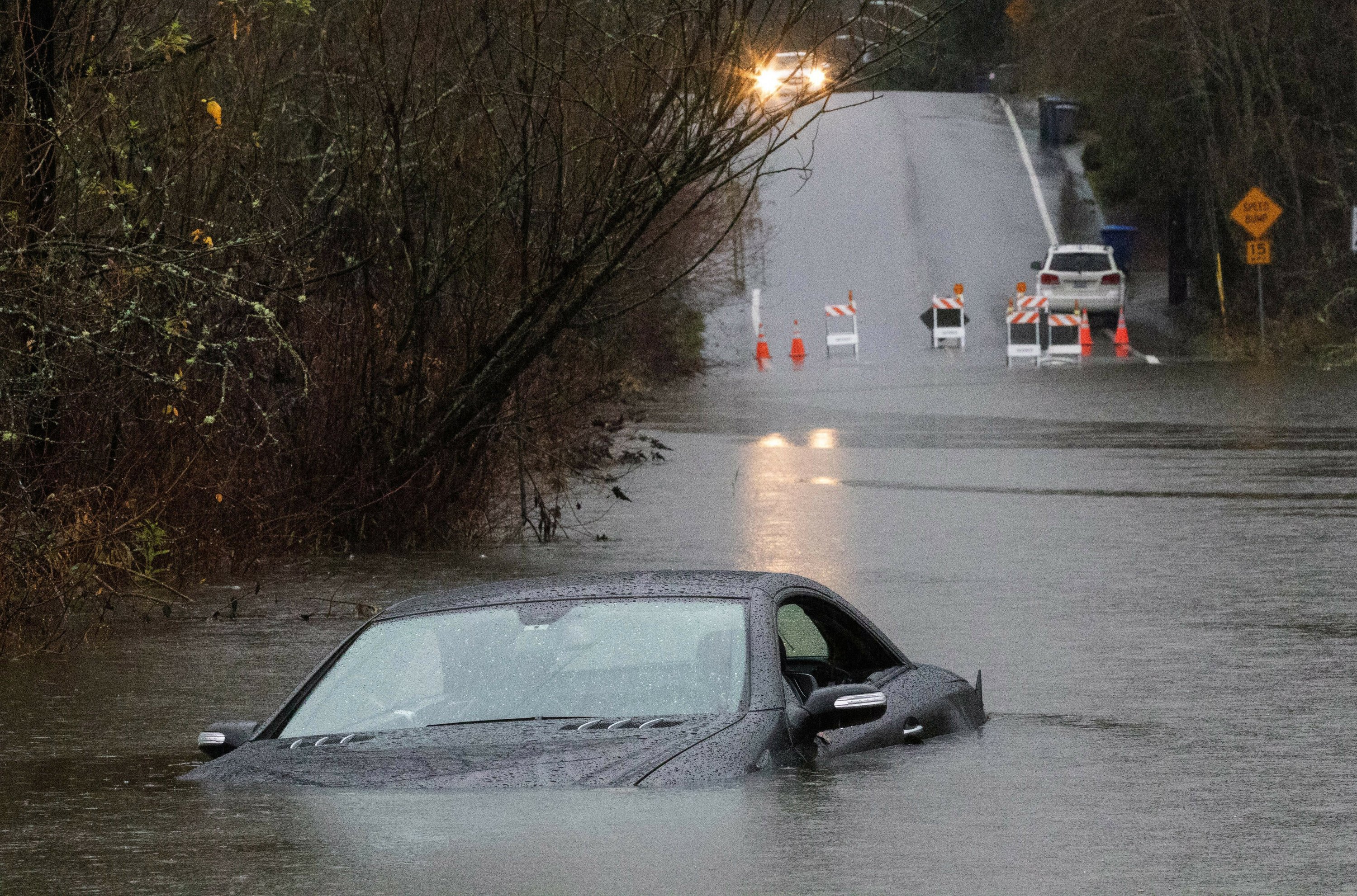 Record rain, darkness Seattle braces for floods, mudslides