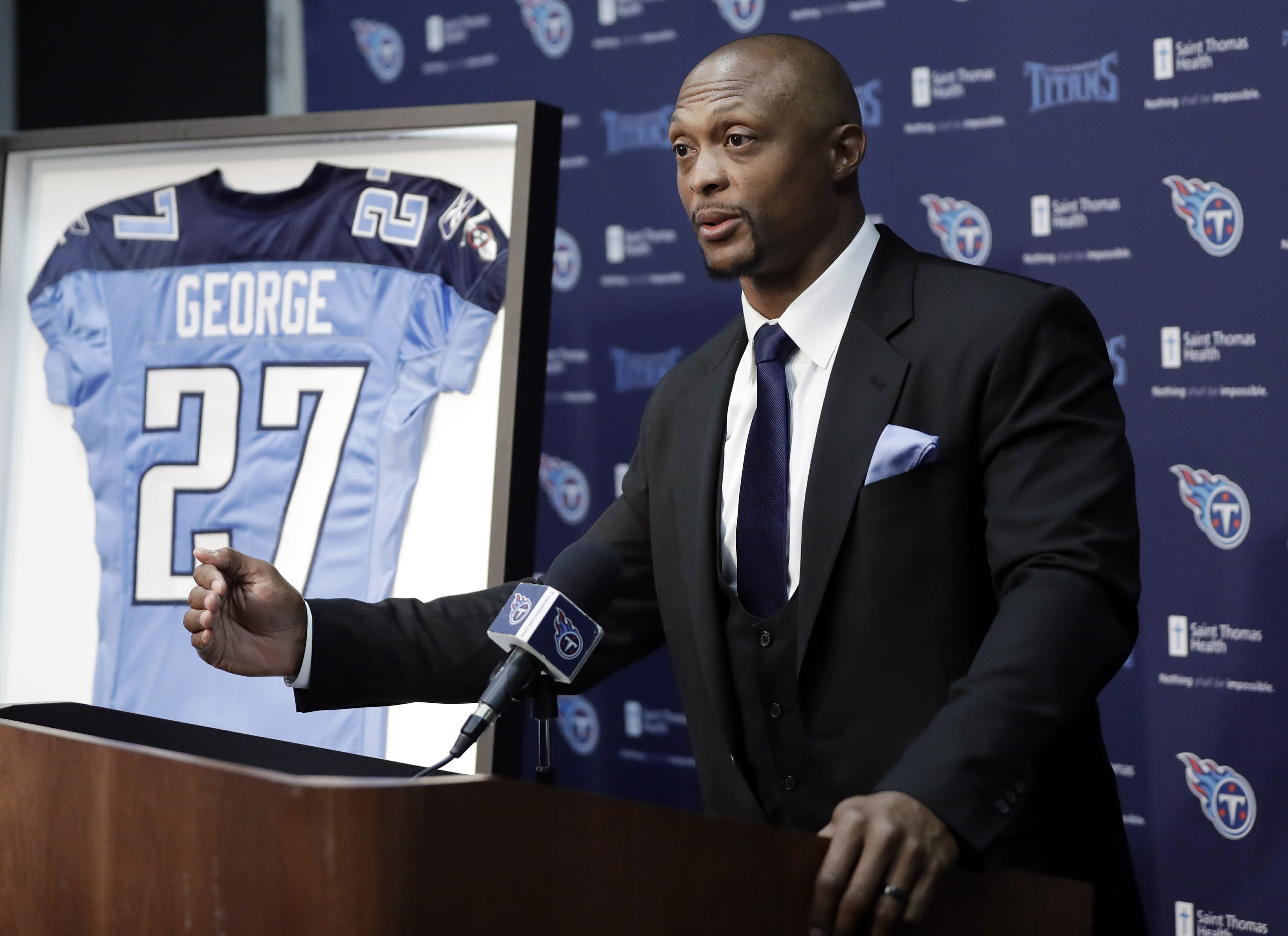 titans jersey retirement