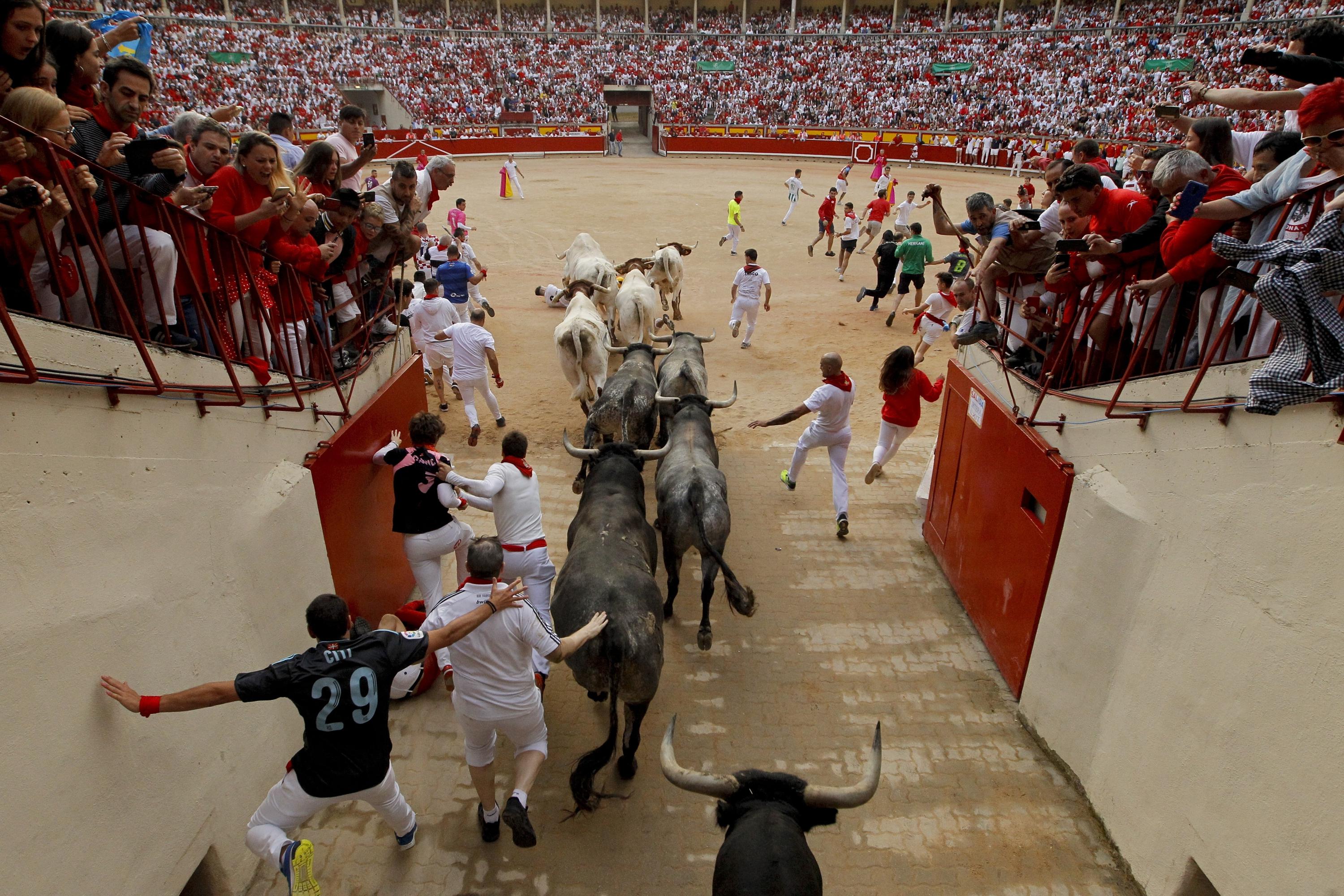 Las repentinas ganancias en efectivo de los jóvenes españoles no se pueden gastar en corridas de toros