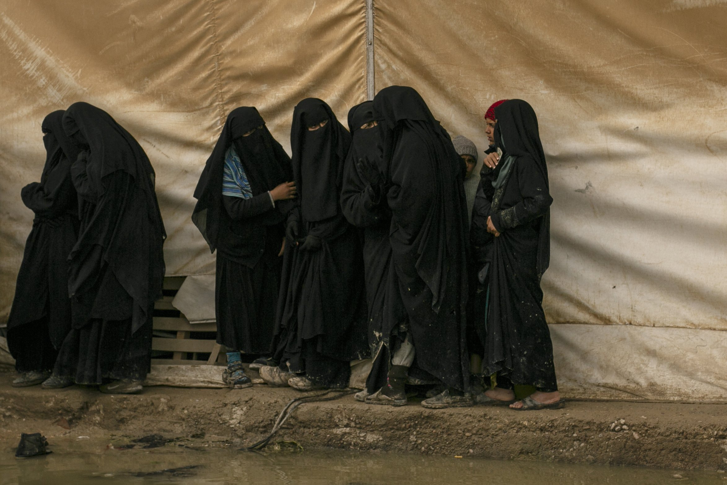 UPDATE: Turkish invasion raises fears of Islamic State prison break...