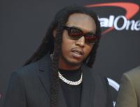 ARCHIVO - Takeoff, de Migos, llega a los ESPY Awards en Los Ángeles el 10 de julio de 2019. Un representante confirma que el rapero Takeoff está muerto después de un tiroteo fuera de una bolera de Houston la madrugada del martes 1 de noviembre de 2022. Takeoff, cuyo verdadero nombre era Kirsnick Khari Ball, fue parte de Migos junto con Quavo y Offset. Tenía 28 años. (Foto de Jordan Strauss/Invision/AP, archivo)