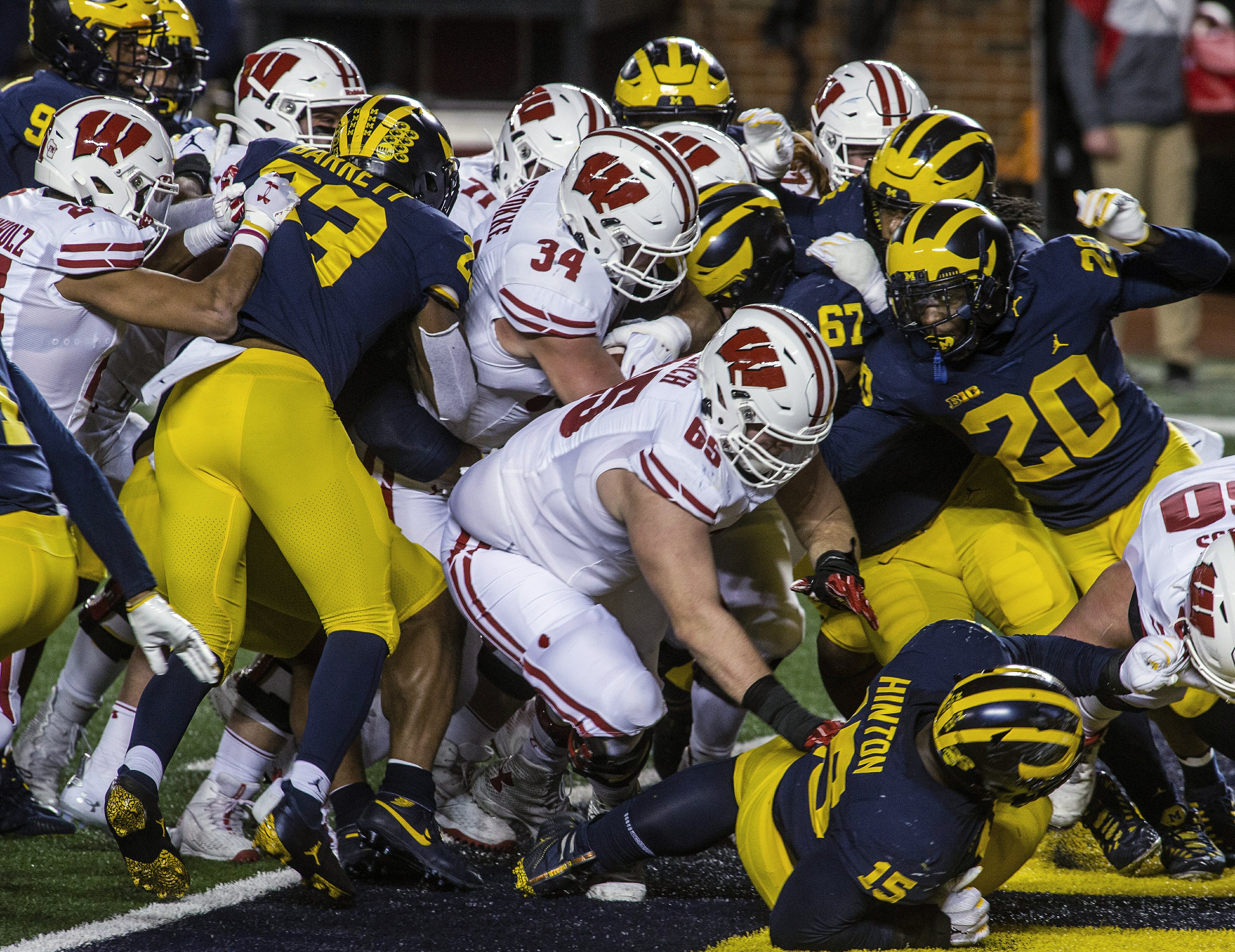 wisconsin michigan football game