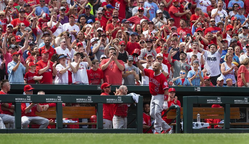 Pujols Curtain Call Hr For Angels Vs Hometown Cards In Loss