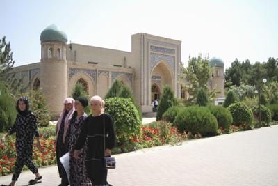 Uzbekistan Not Keen To Admit Afghan Refugees Fleeing Taliban Ap News