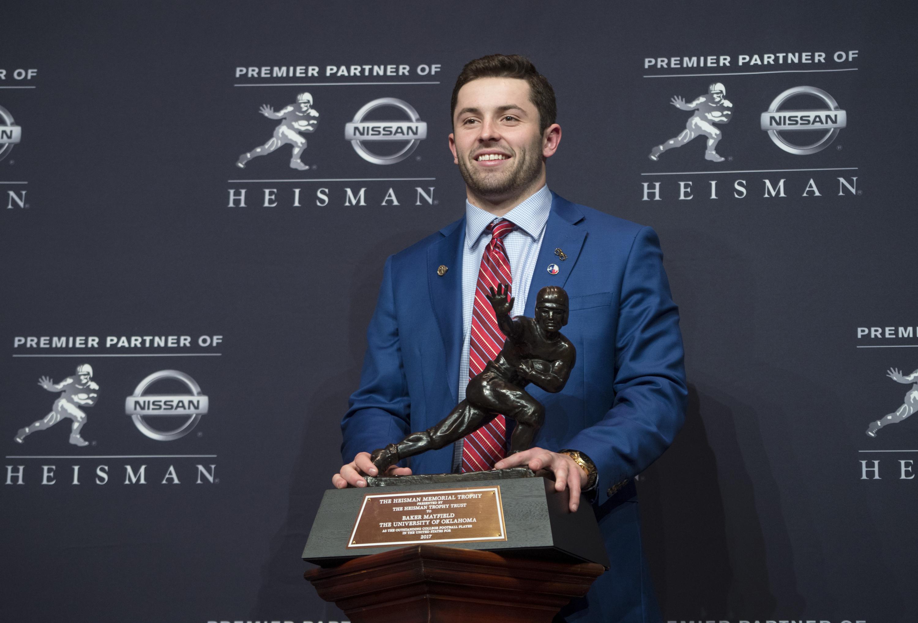 Mayfield's statue to be dedicated after Oklahoma spring game AP News