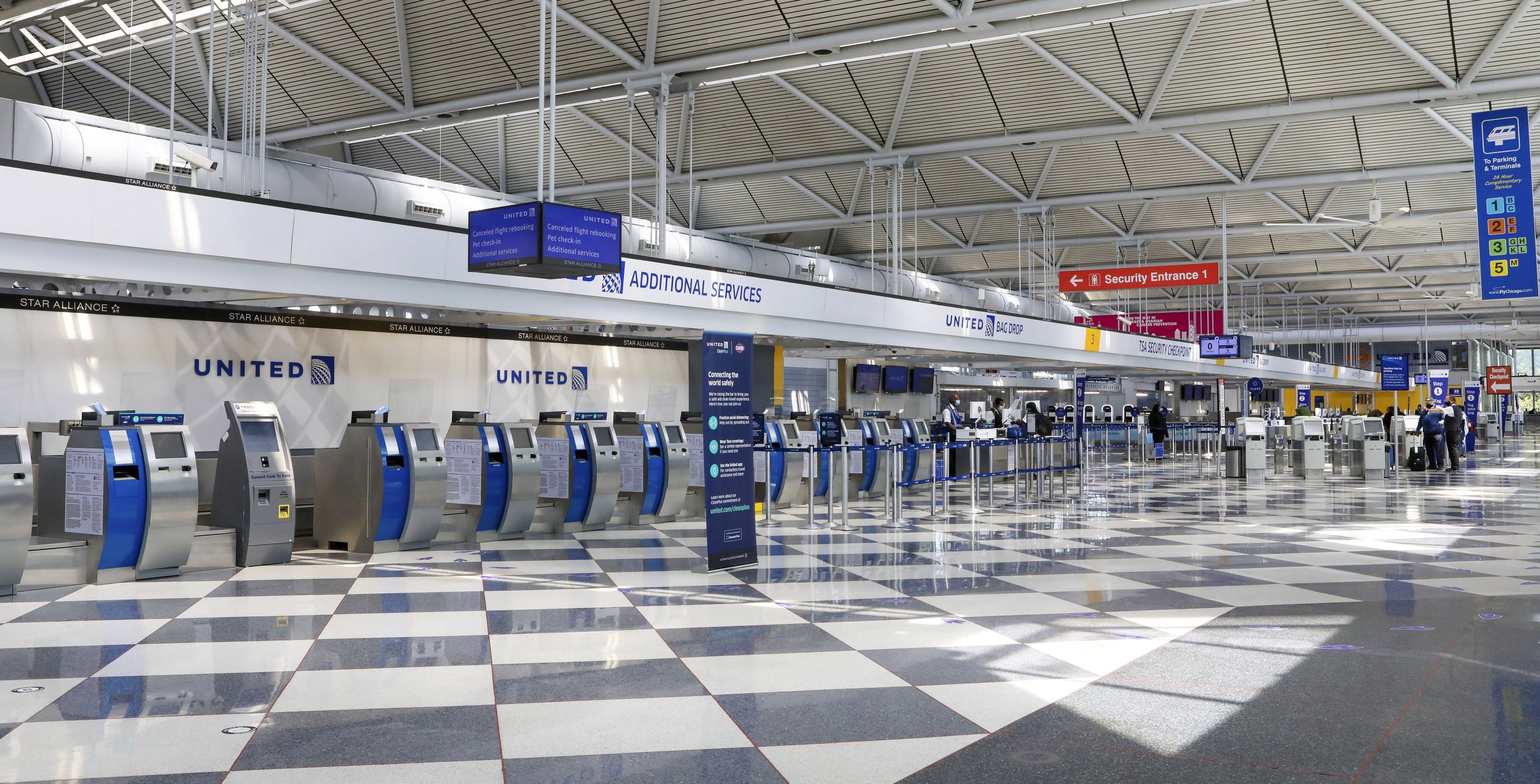 united airlines terminal 1