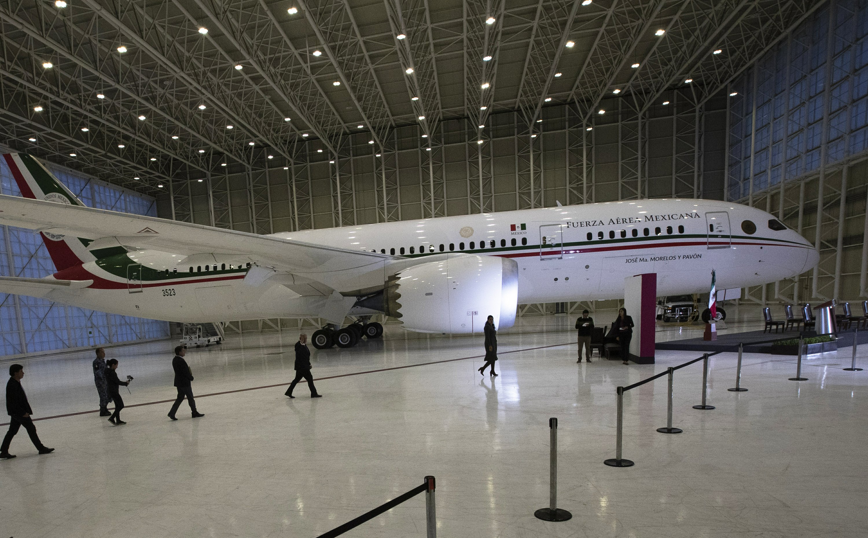 Mexico offers to sell parts of presidential jets in third year