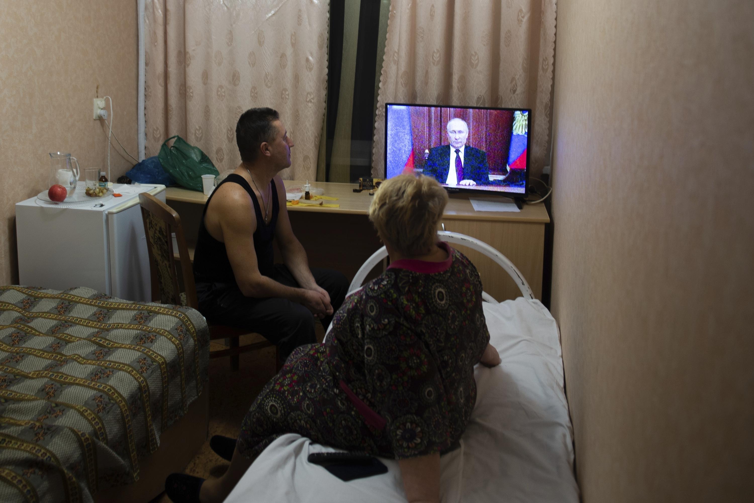 Obawy przed wojną rosną, gdy Putin wysyła wojska na wschodnią Ukrainę