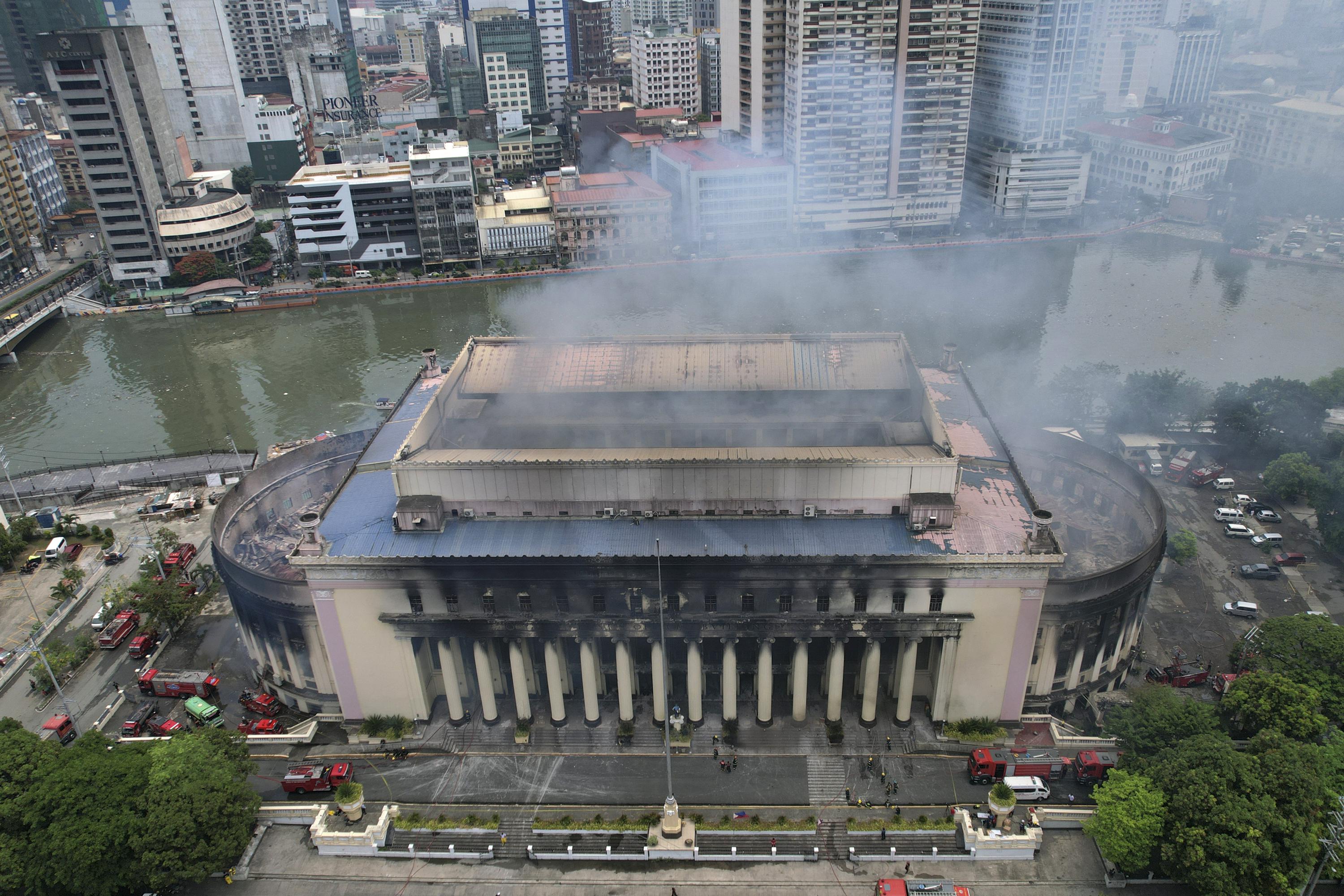 postal service building