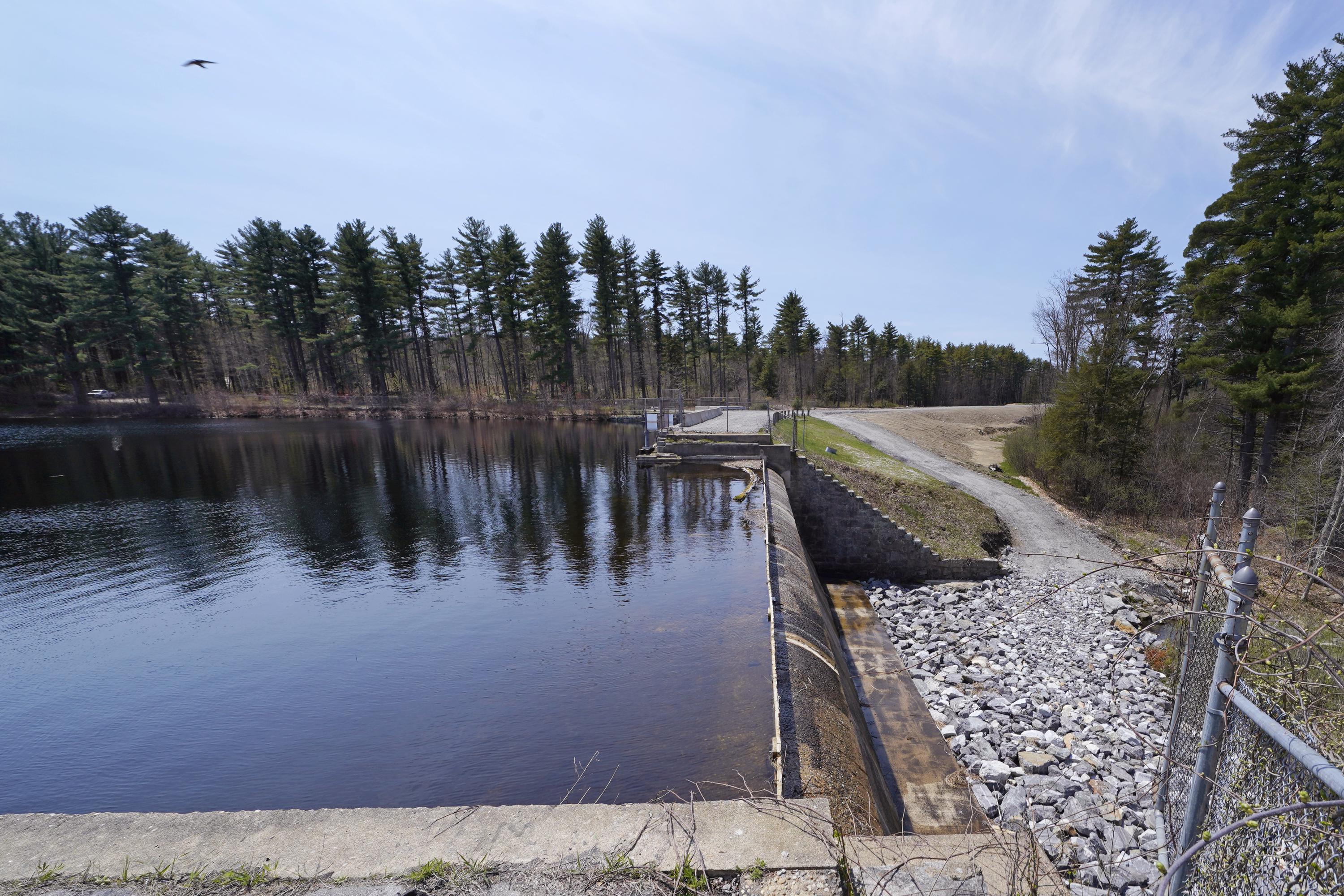 Growing number of New Hampshire dams pose safety risk | AP News