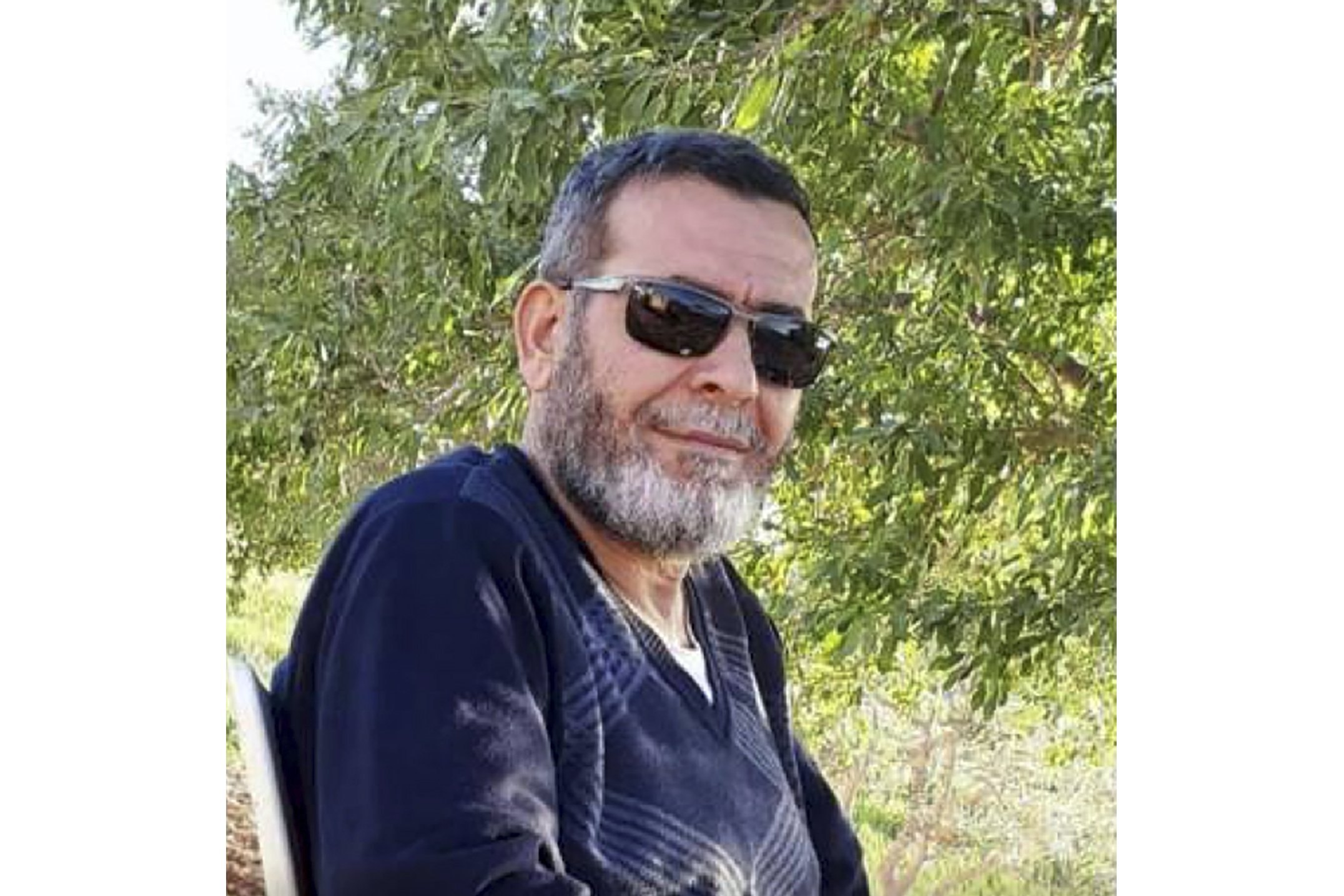 The doctor chose to stay, work in Syria, devastated by the war