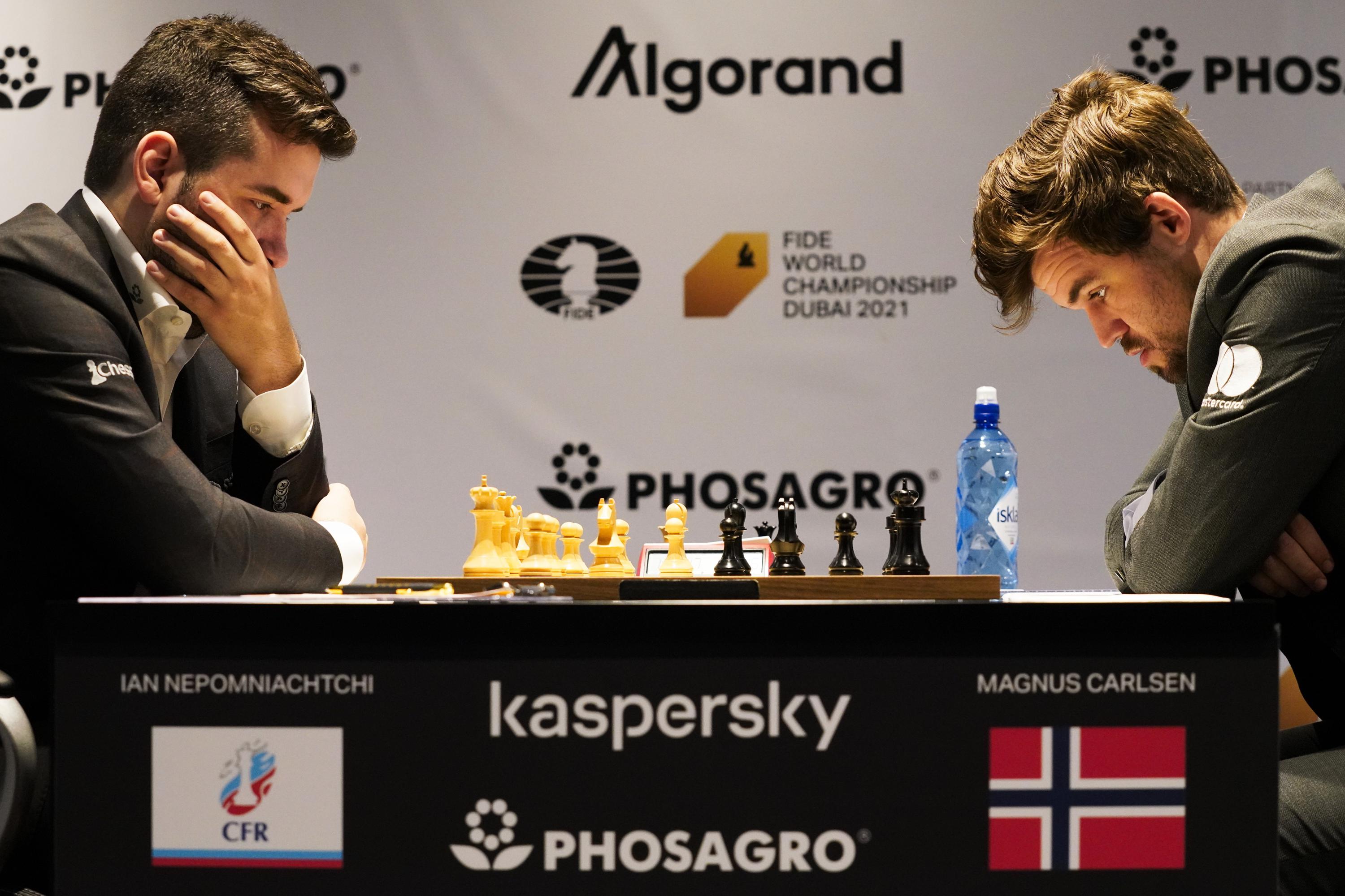 Carlsen versus Nepomniachtchi: FIDE World Championship Round 7