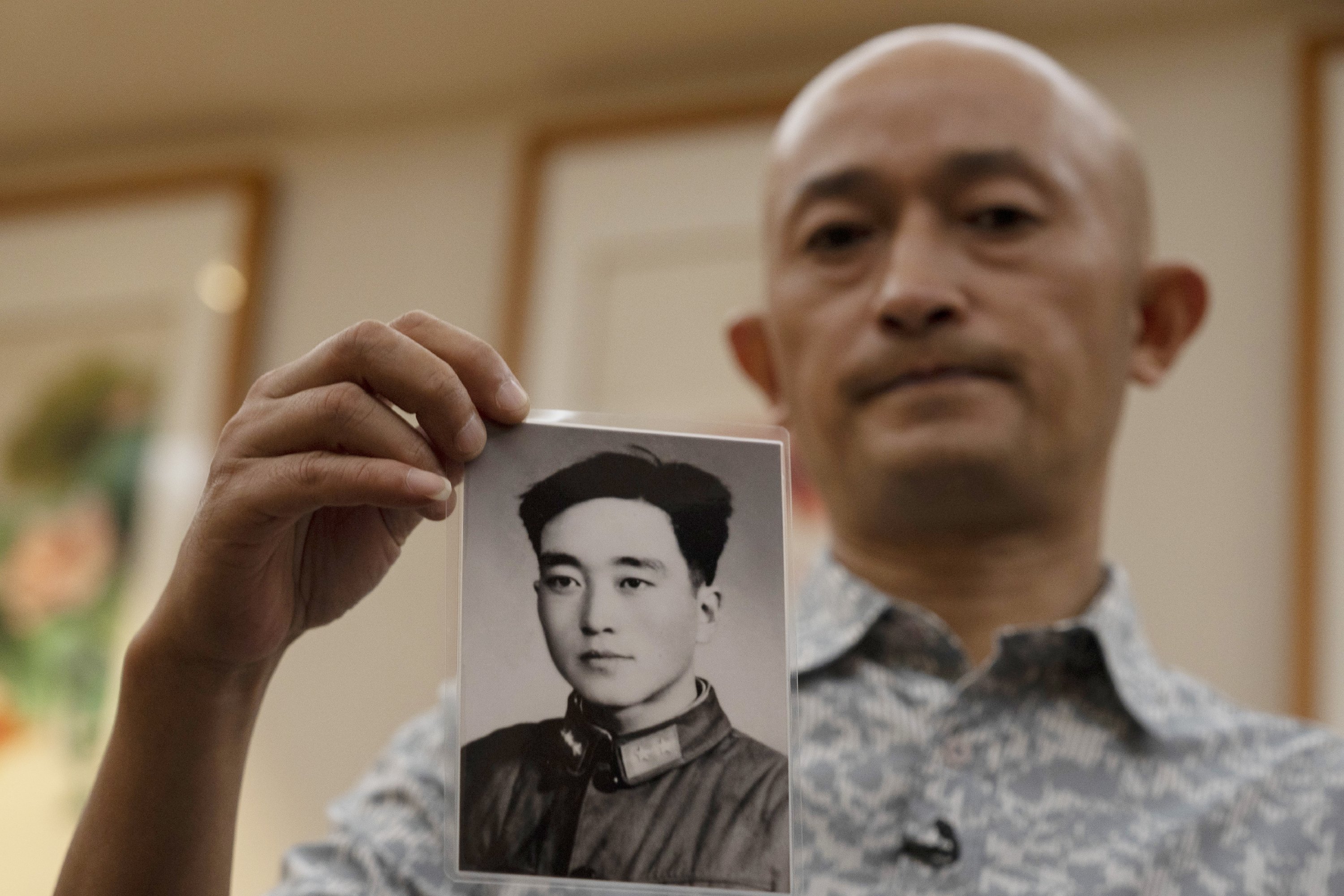 A relative of the victim of the virus asks to meet with WHO experts in Wuhan