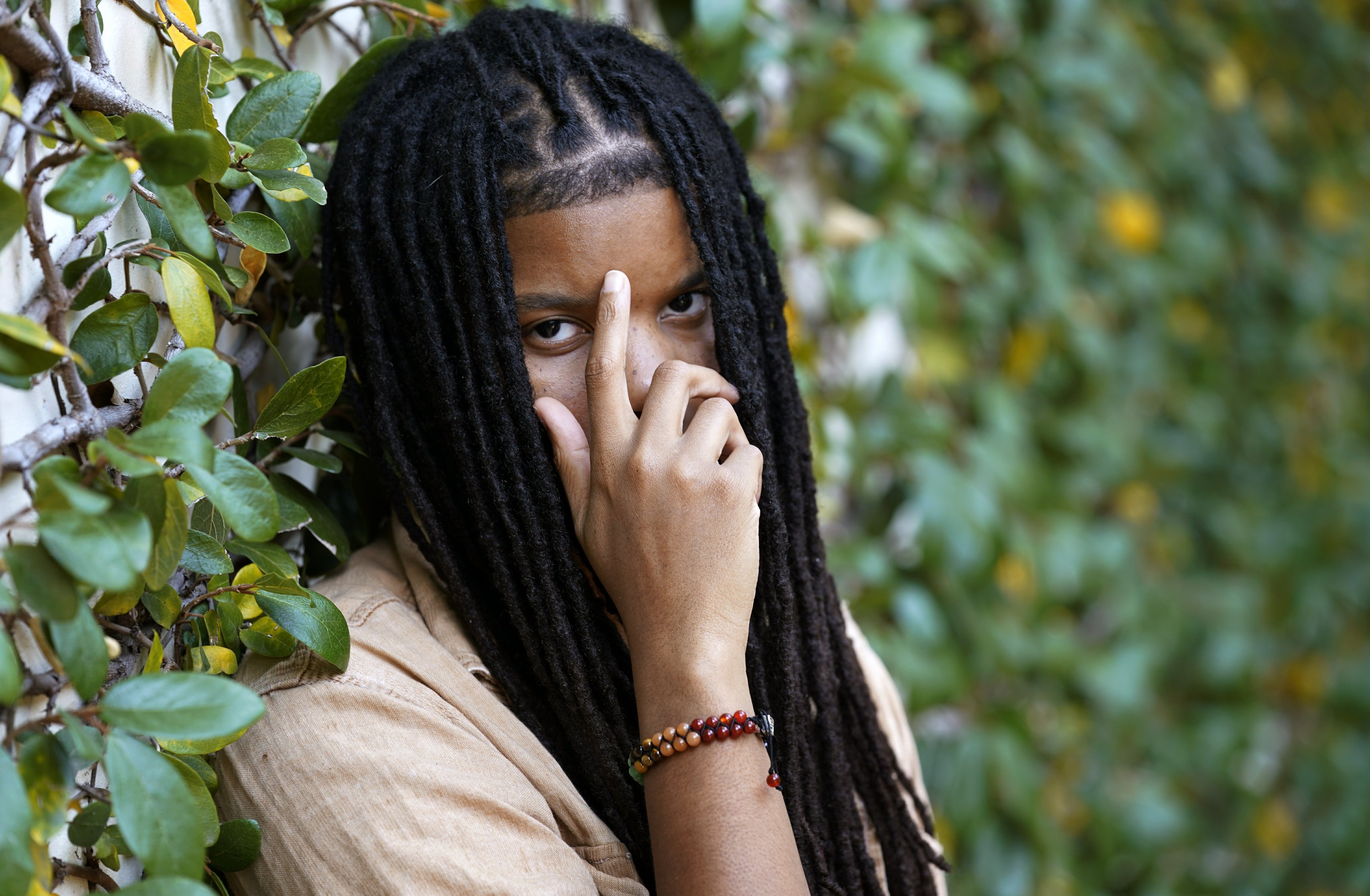 A mad scientist in the music studio, this Starrah is rising | AP News