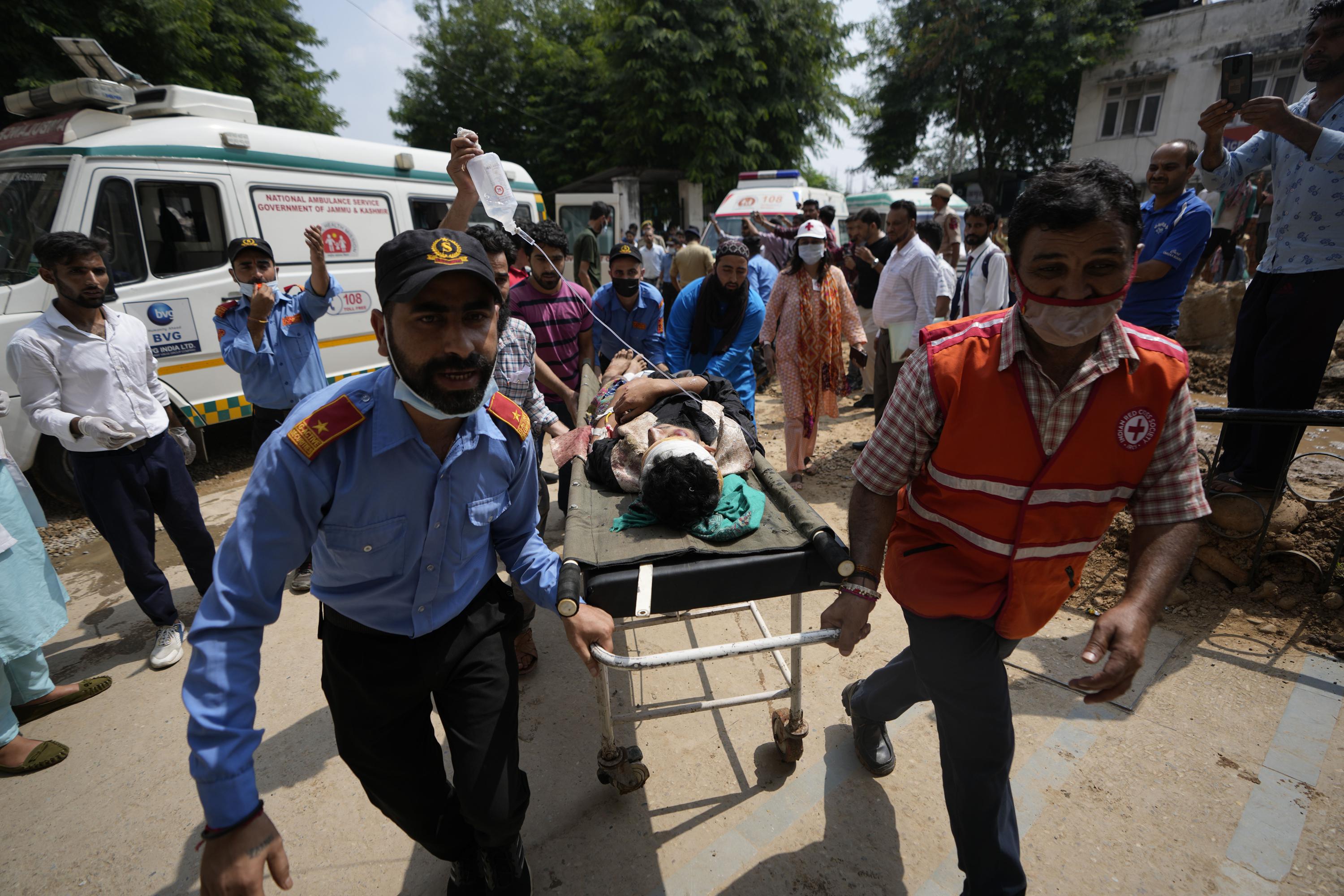 11 dead, 29 injured in bus accident in Kashmir