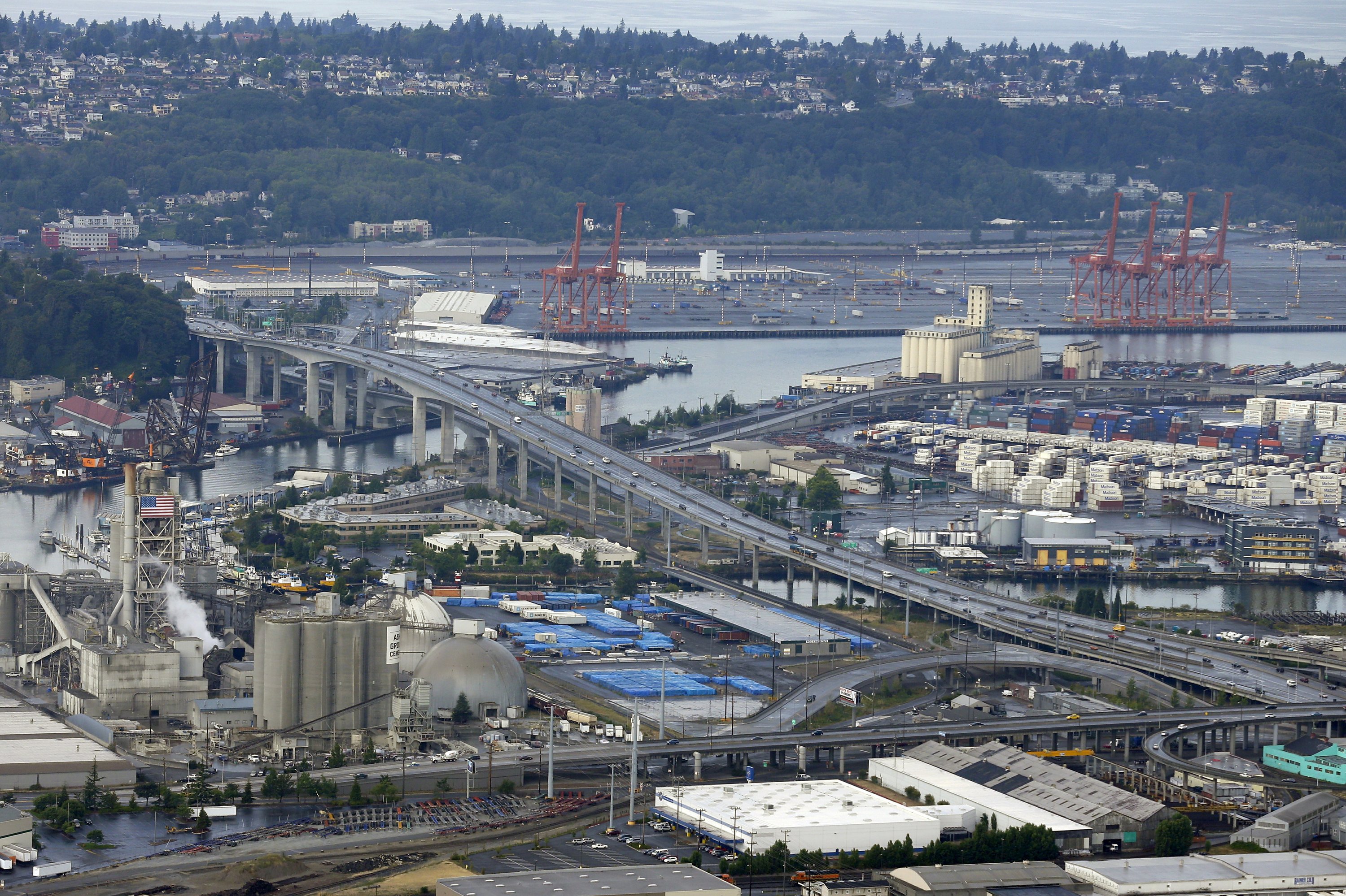 Cracked West Seattle Bridge shut until at least 2022