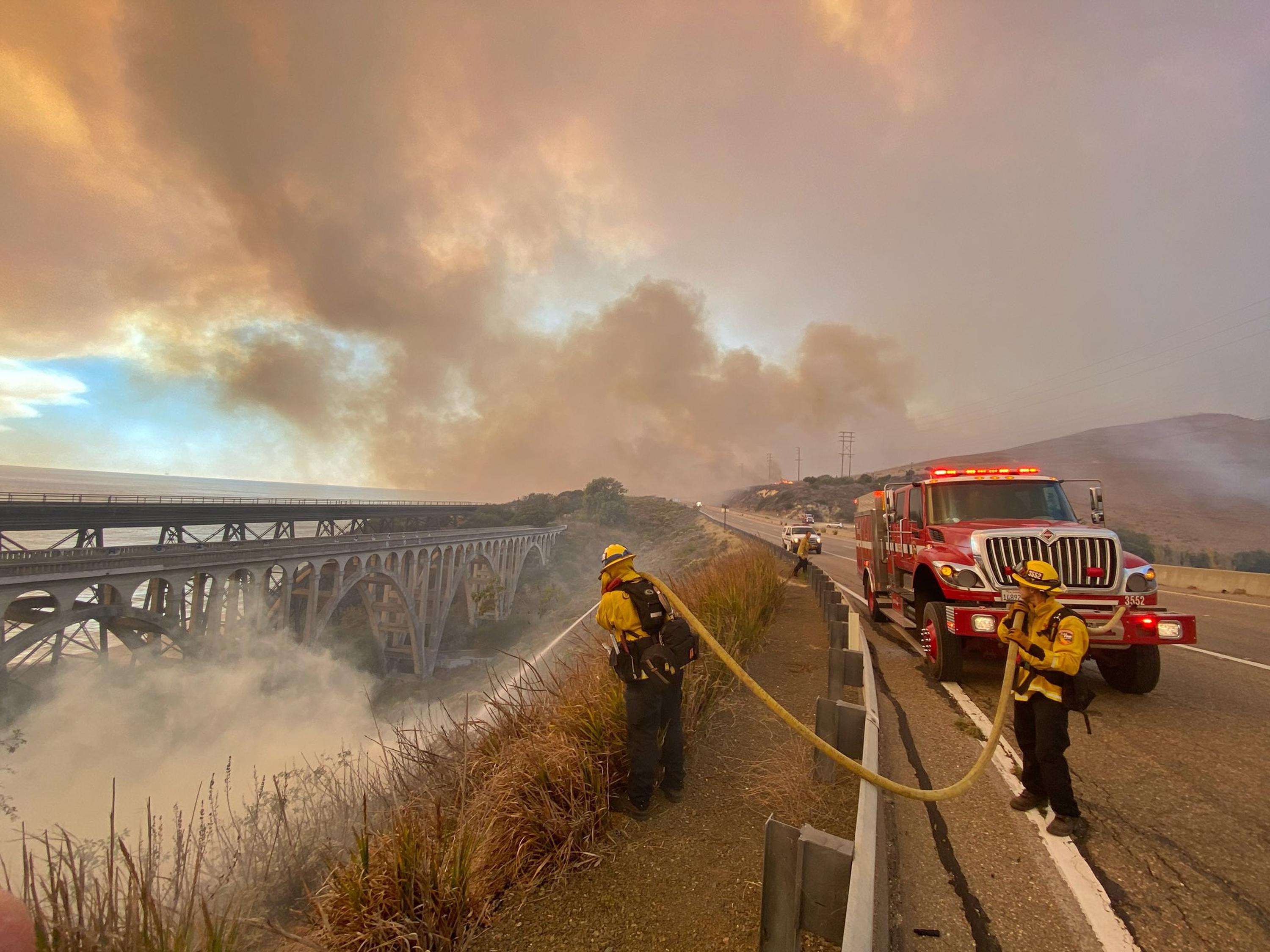 Southern California fire shuts highway, forces evacuations AP News