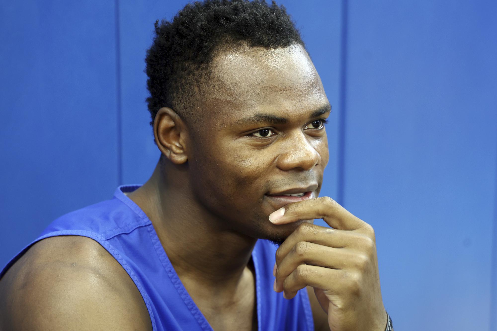 Kentucky's Tshiebwe anticipates returning for season opener | AP News