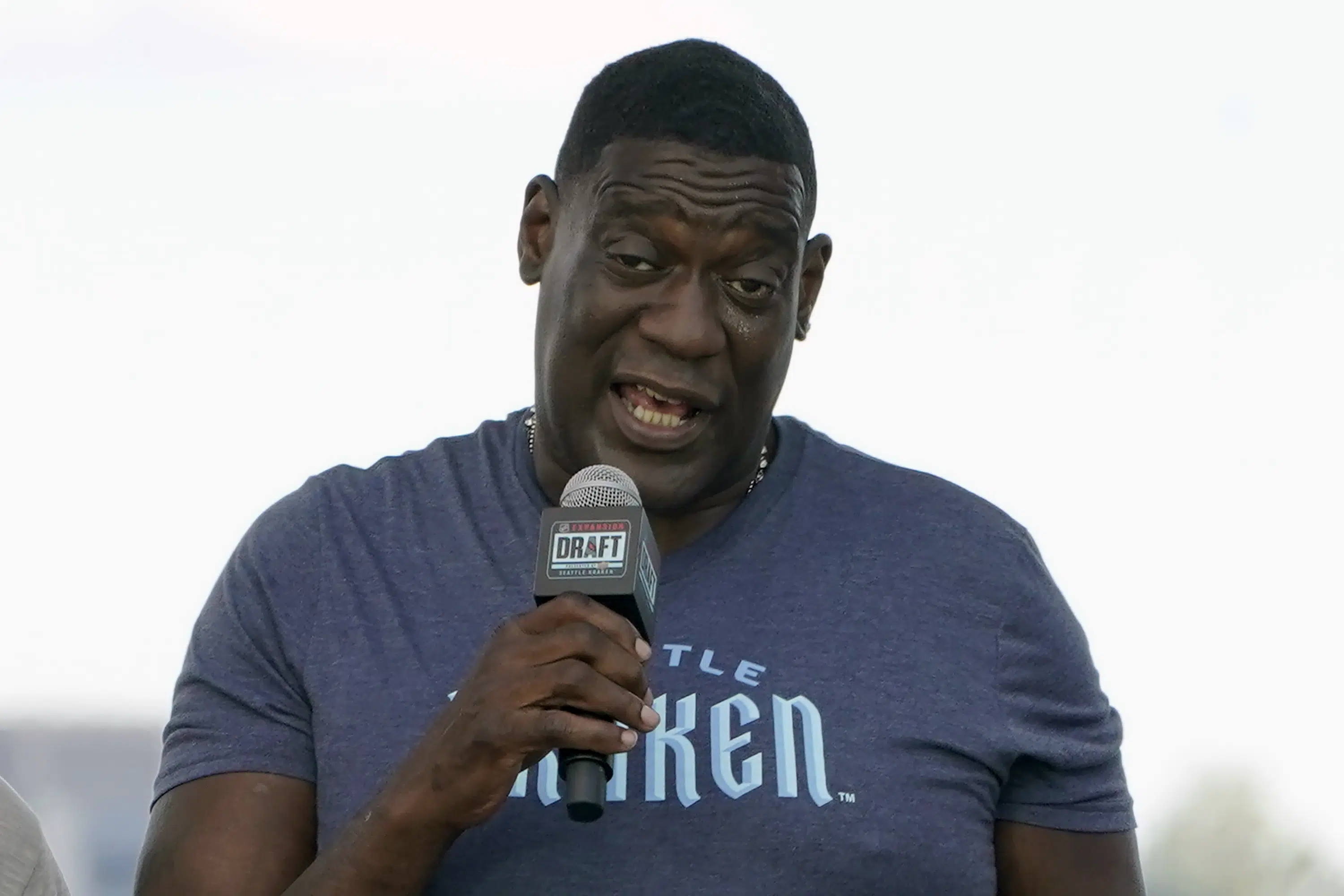 Lawyers: Former NBA star Shawn Kemp fired in self-defense