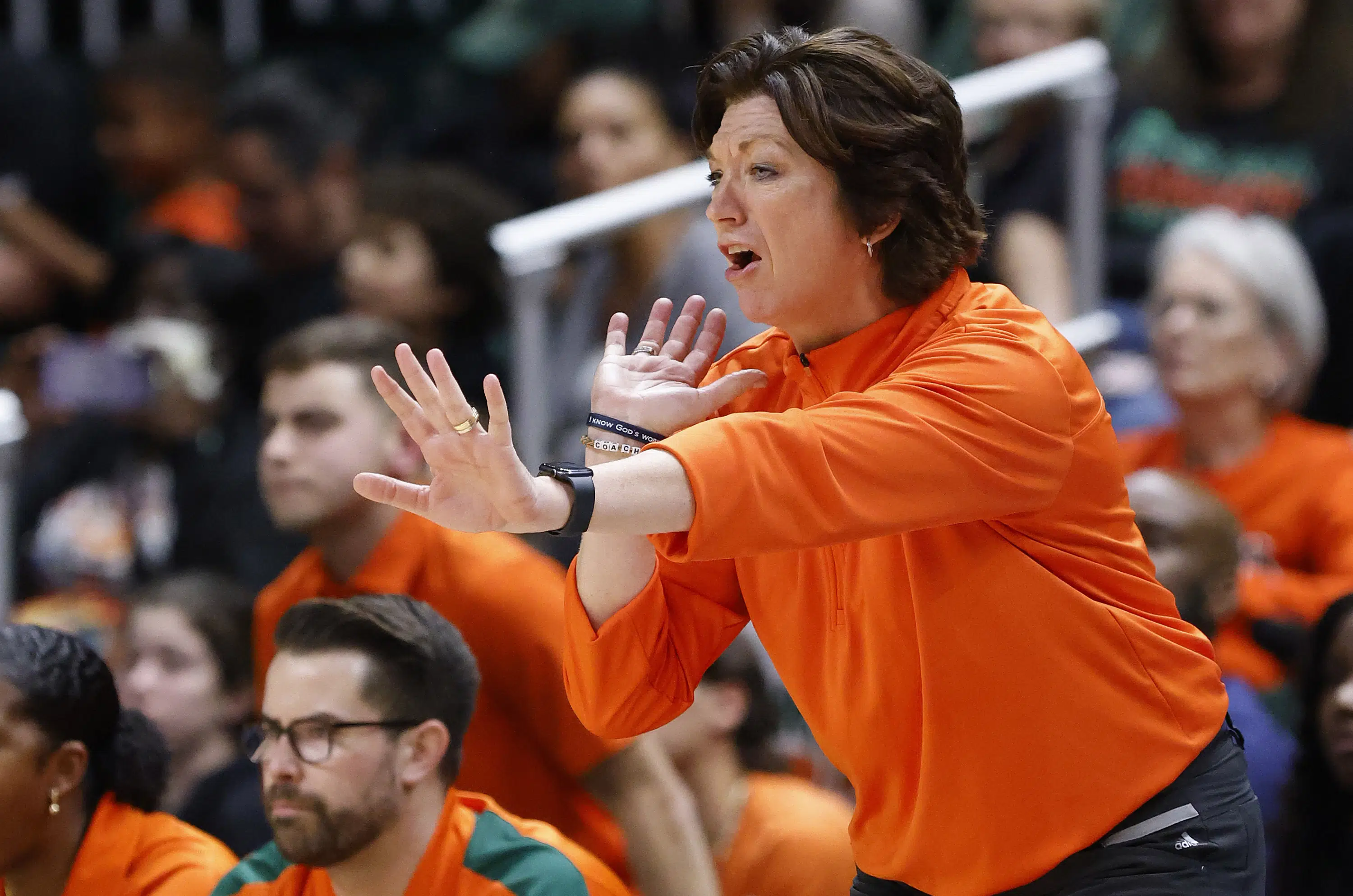 En la primera era de NIL, la NCAA le da a Miami un período de prueba por una violación