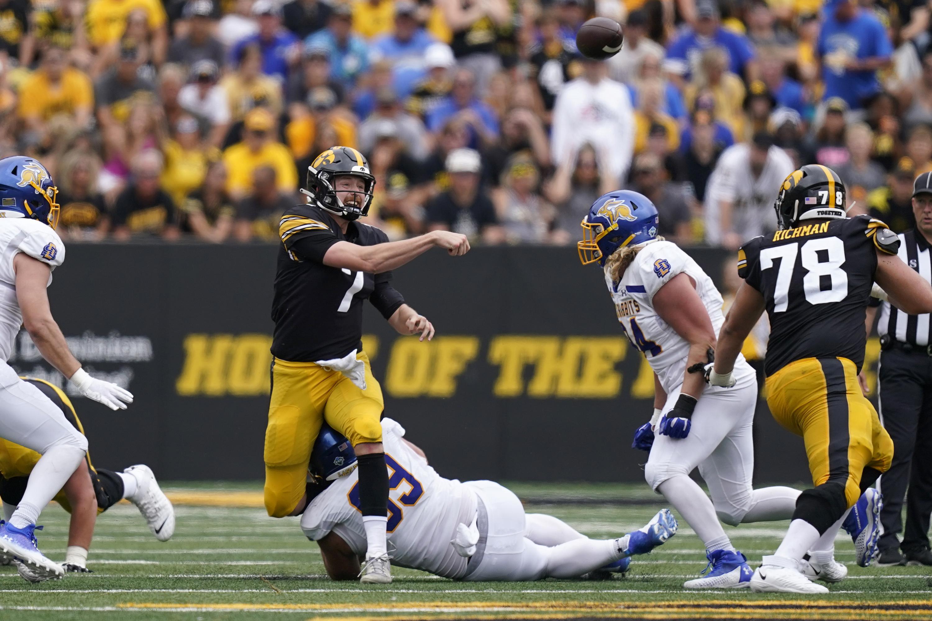 Second half Safeties Lead Iowa Past South Dakota State 7 3 AP News