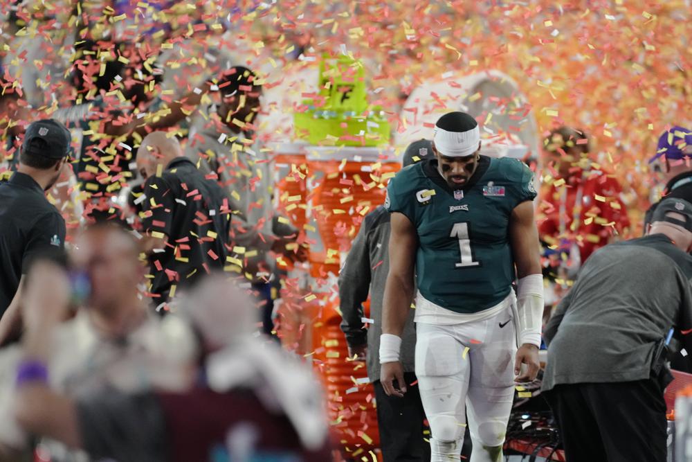 Philadelphia Eagles quarterback Jalen Hurts (1) reacts after their loss against the Kansas City Chiefs in the NFL Super Bowl 57 football game, Sunday, Feb. 12, 2023, in Glendale, Ariz. Kansas City Chiefs defeated the Philadelphia Eagles 38-35. (AP Photo/Ross D. Franklin)