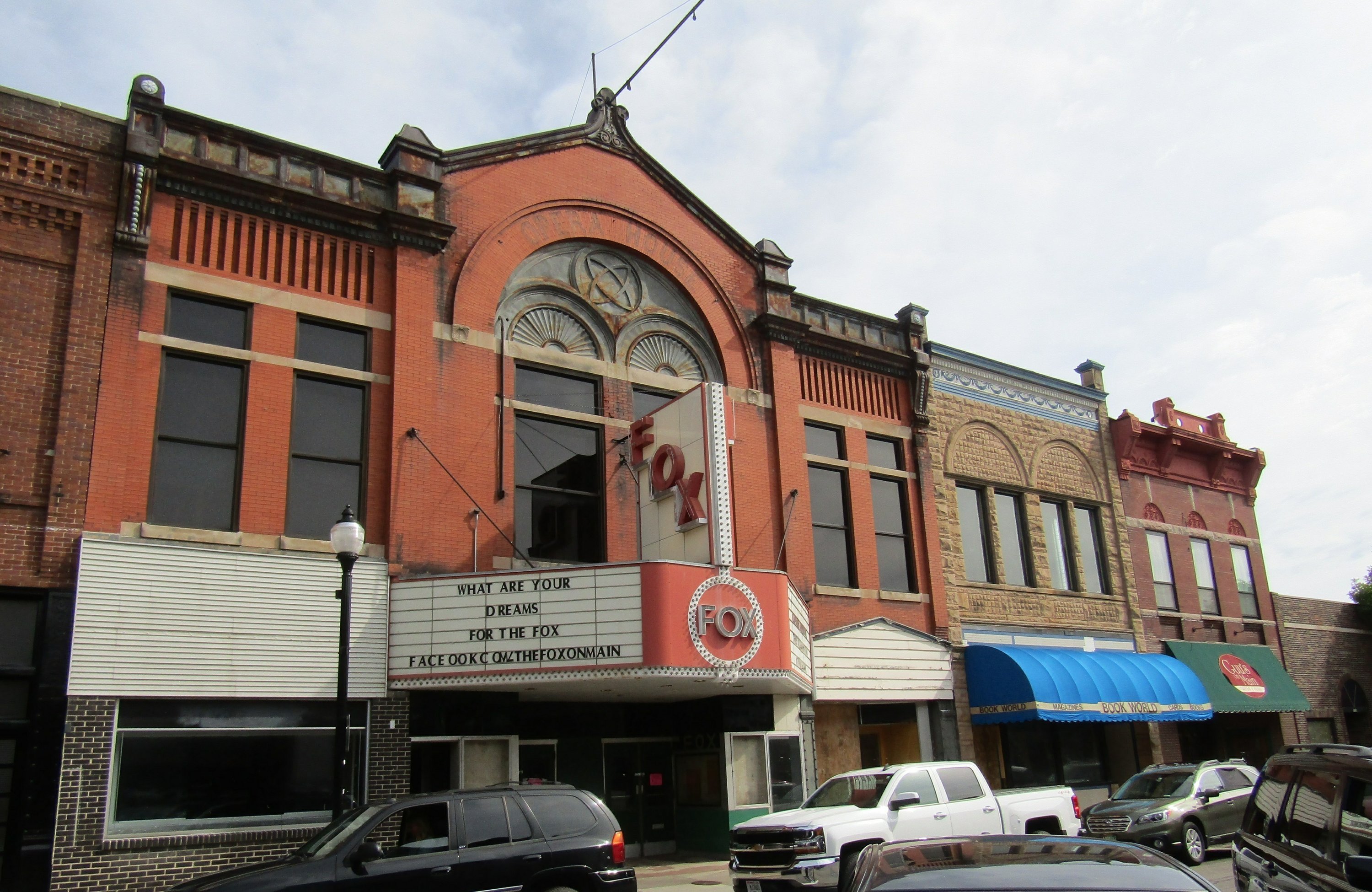 Movie Theater Stevens Point - 75upyhb