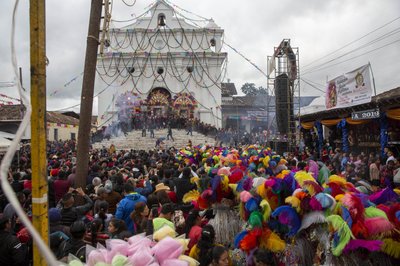 Llega a su clímax fiesta de Santo Tomas Apóstol en Guatemala | AP News Llega a su clímax fiesta de Santo Tomas Apóstol en Guatemala | AP News