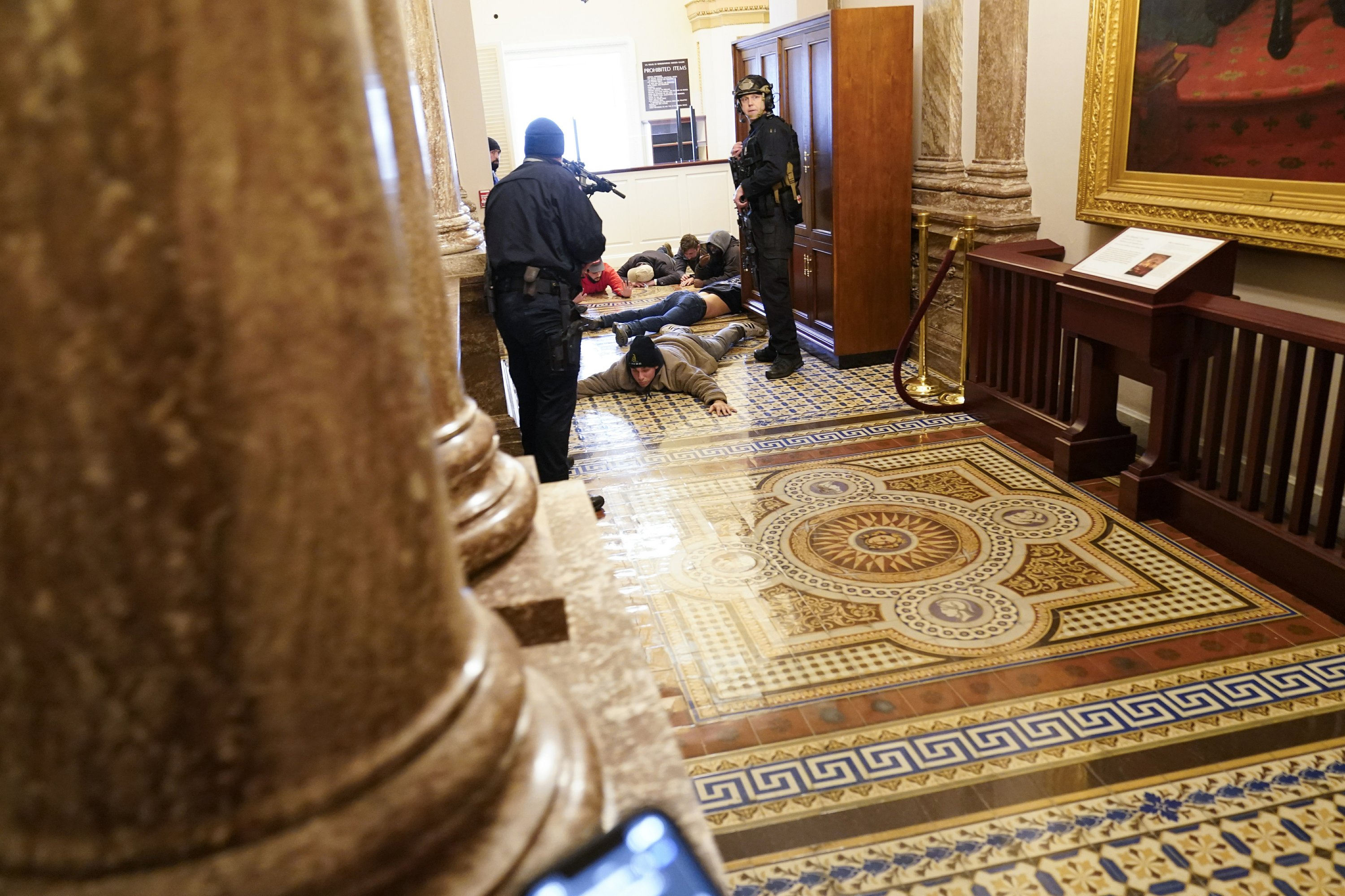 capitol lockdown live