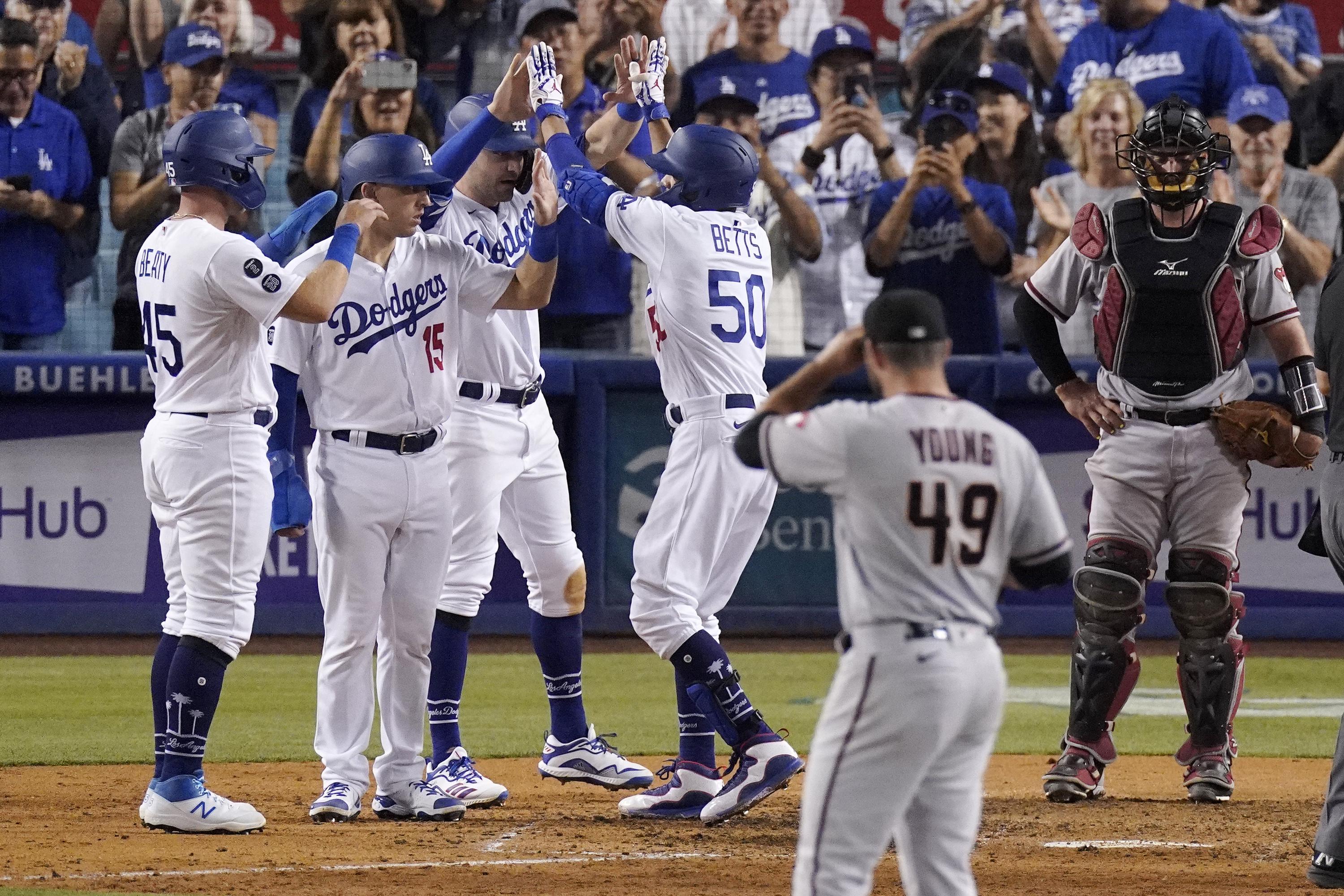 Dodgers tie franchise record with 8 HRs, blast DBacks 221 AP News