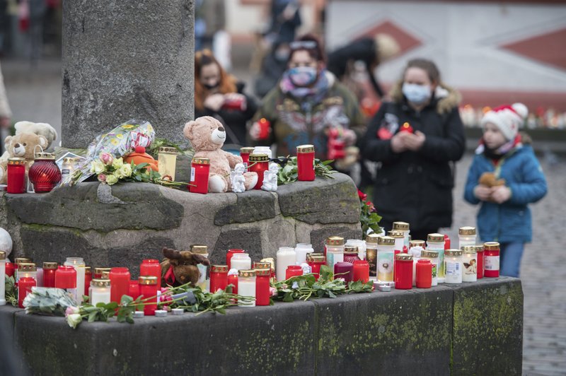 German city grieves after 5 killed in pedestrian zone attack