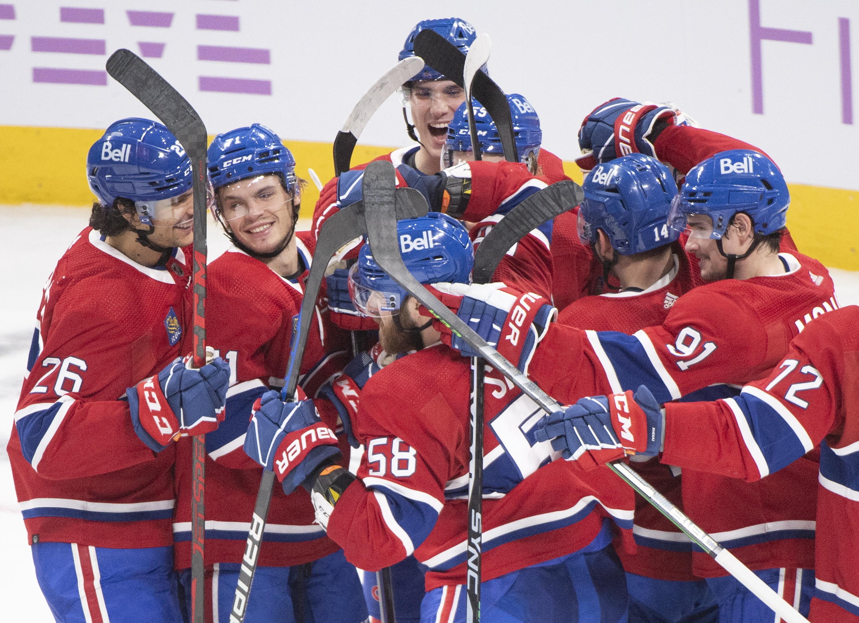 Caufield Scores Late Canadiens Beat Flyers 5 4 In SO AP News